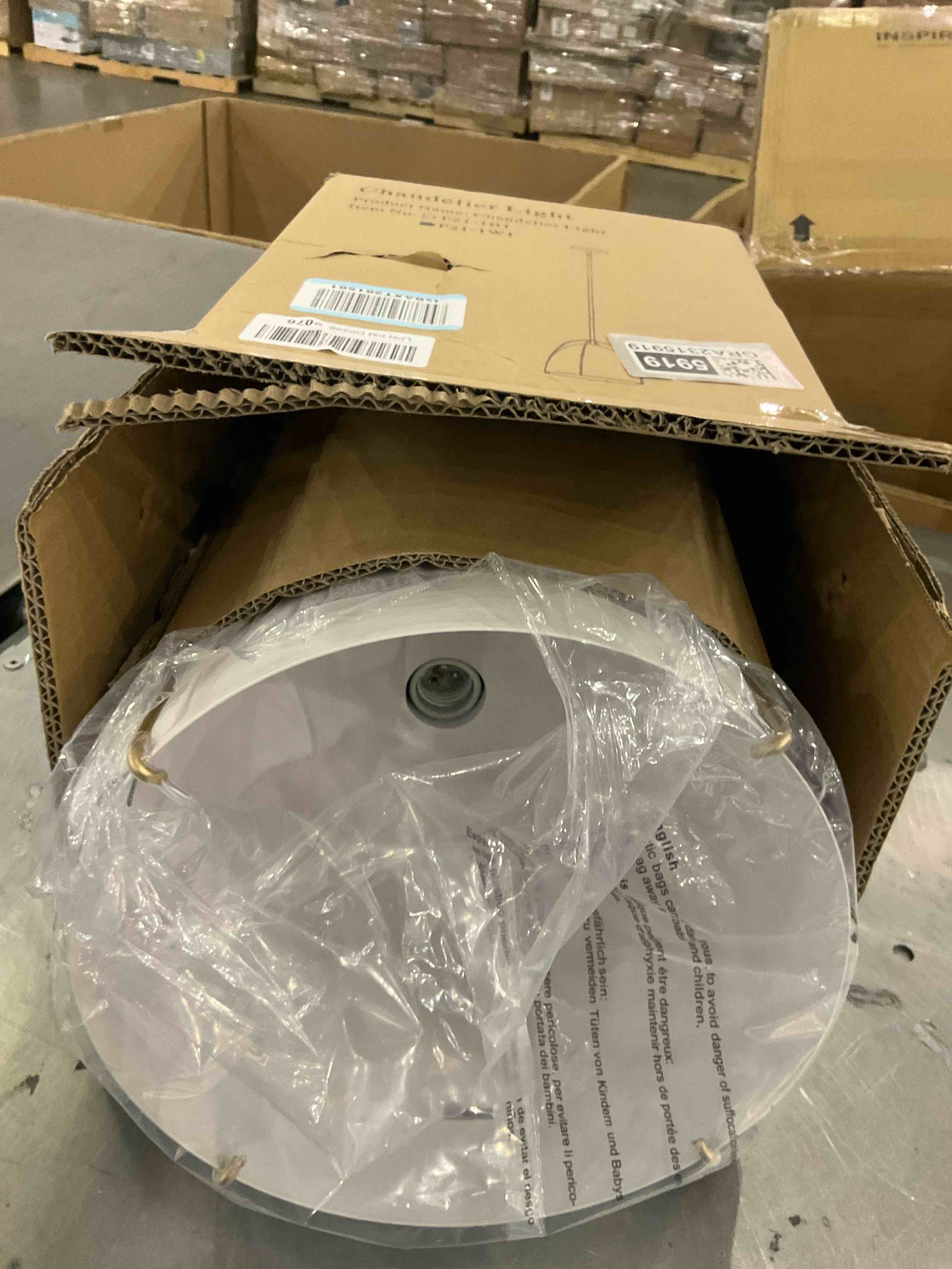 https://s3.amazonaws.com/lotting-images-prod/bidfta/GRA2315919_1748954442336.jpeg