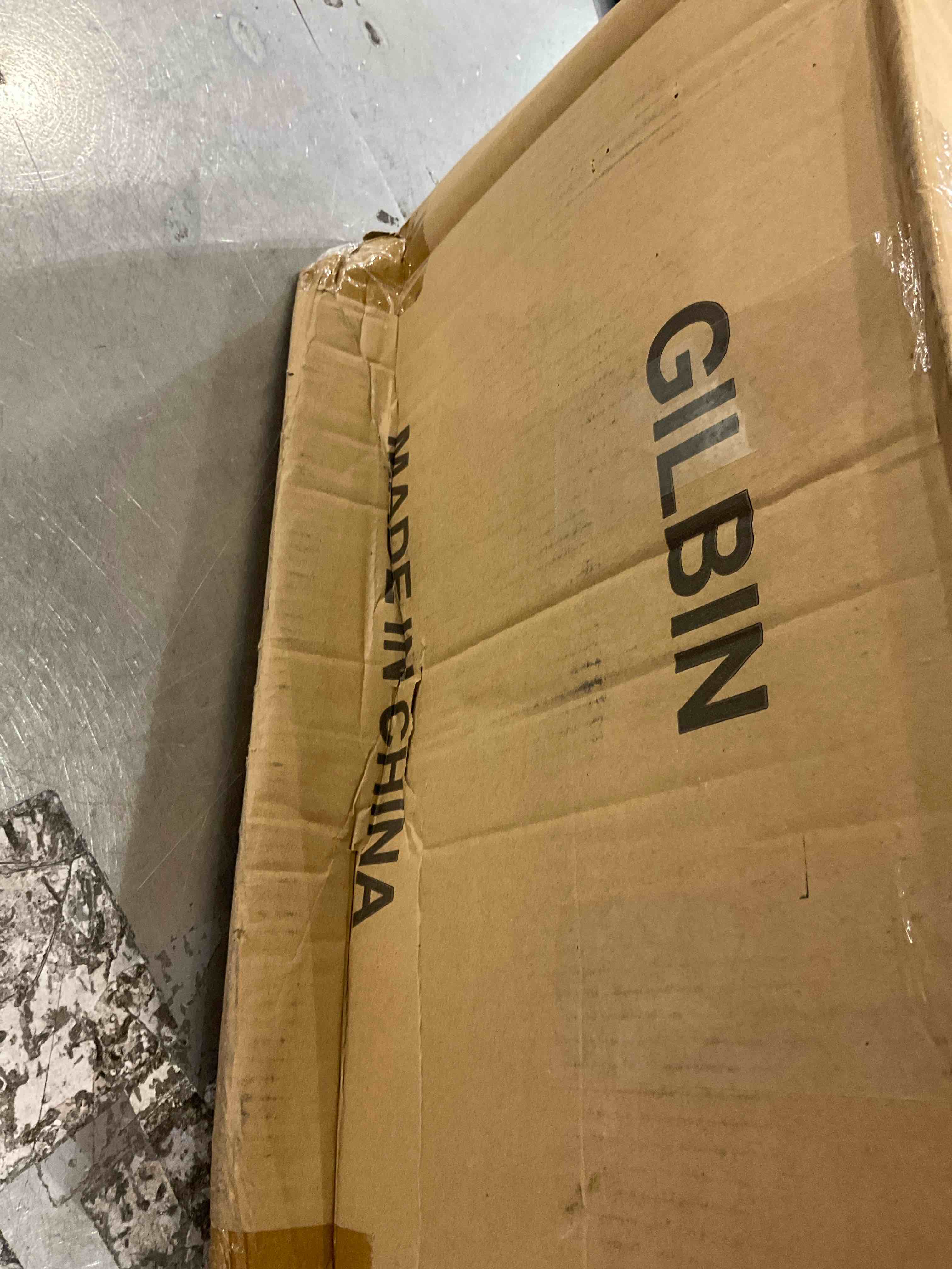 https://s3.amazonaws.com/lotting-images-prod/bidfta/GRA2315951_1748950330116.jpeg