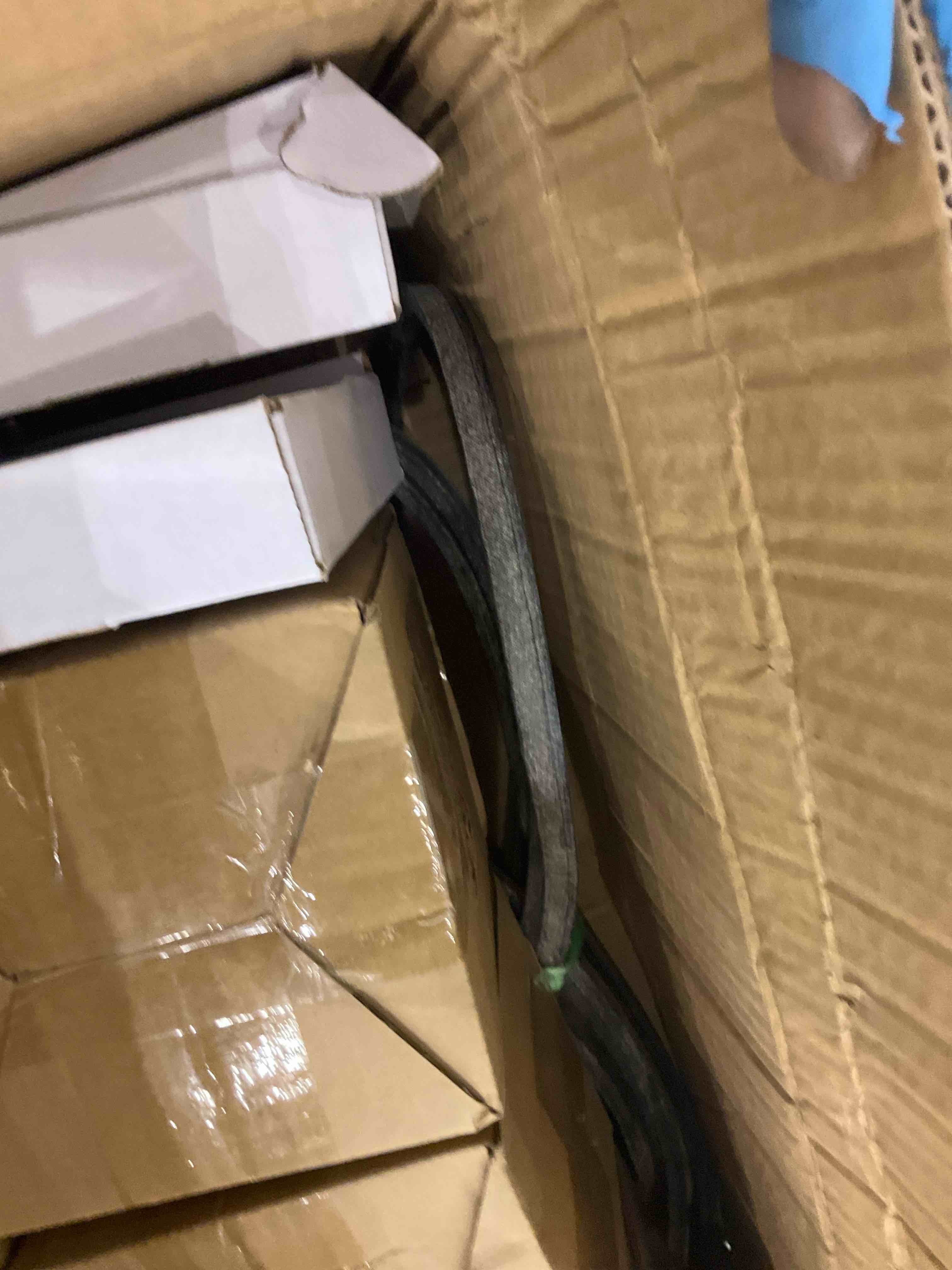 https://s3.amazonaws.com/lotting-images-prod/bidfta/GRA2316161_1748951001623.jpeg