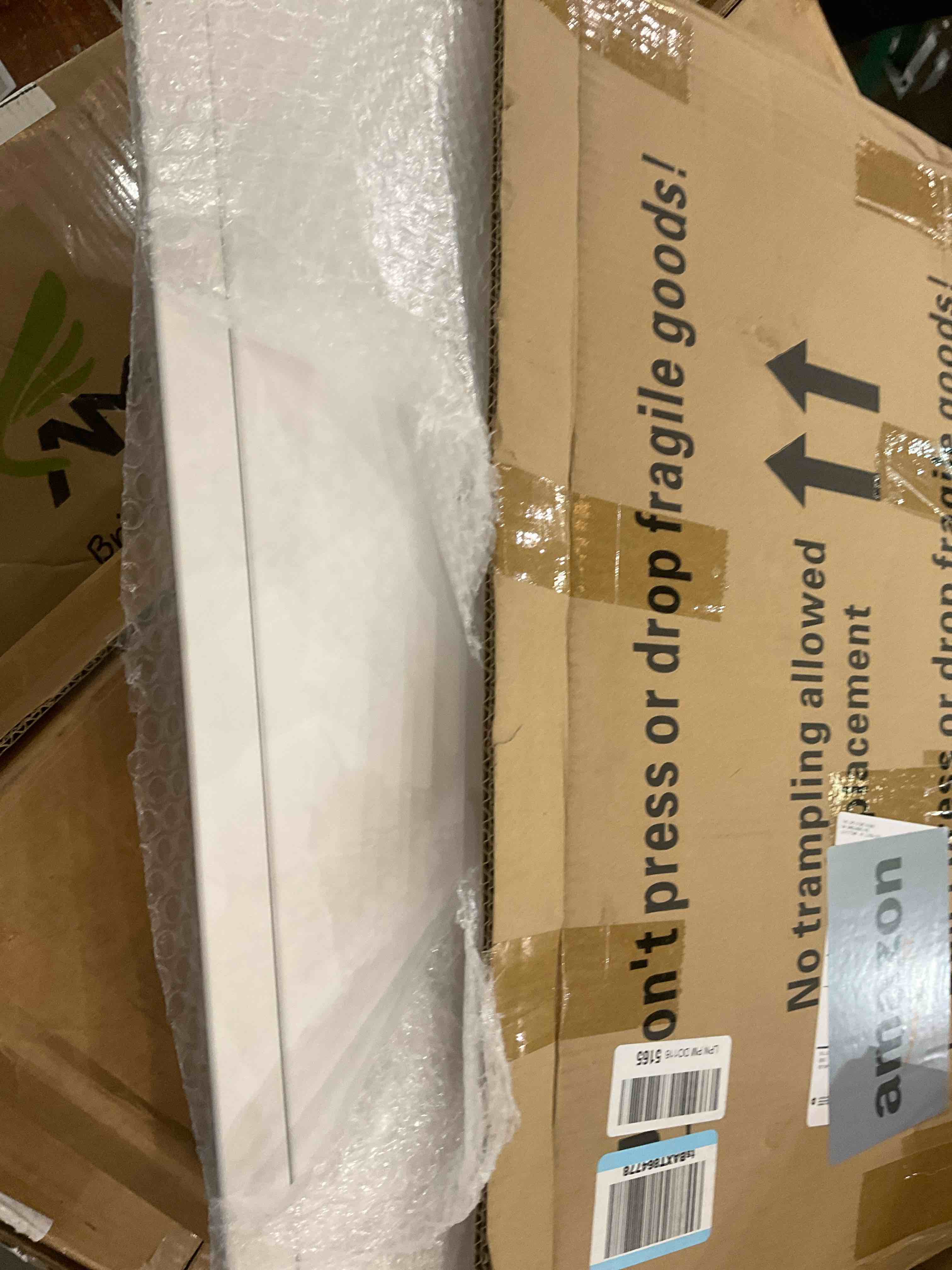 https://s3.amazonaws.com/lotting-images-prod/bidfta/GRA2317058_1747923164824.jpeg