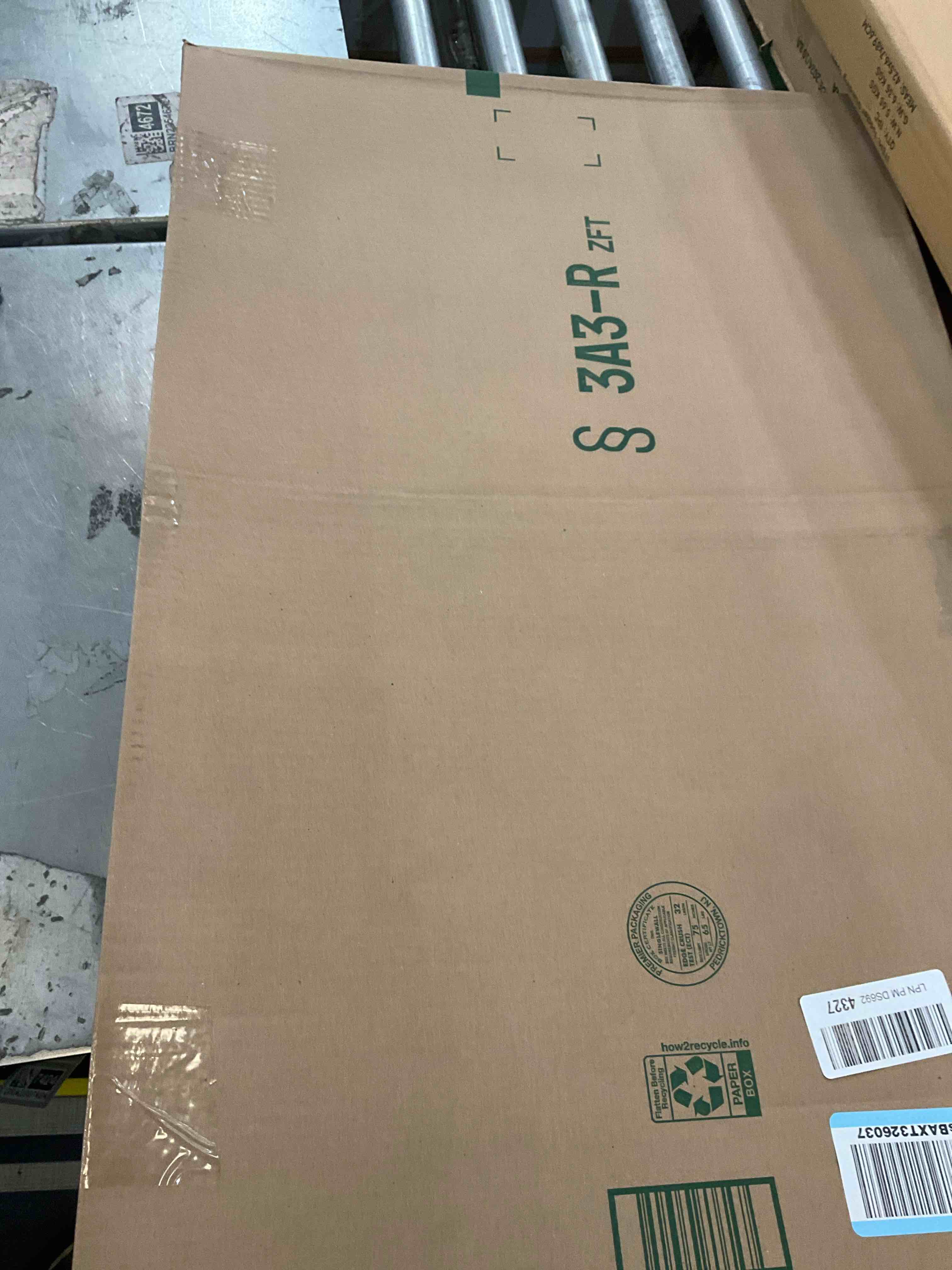 https://s3.amazonaws.com/lotting-images-prod/bidfta/GRA2318236_1748015779412.jpeg