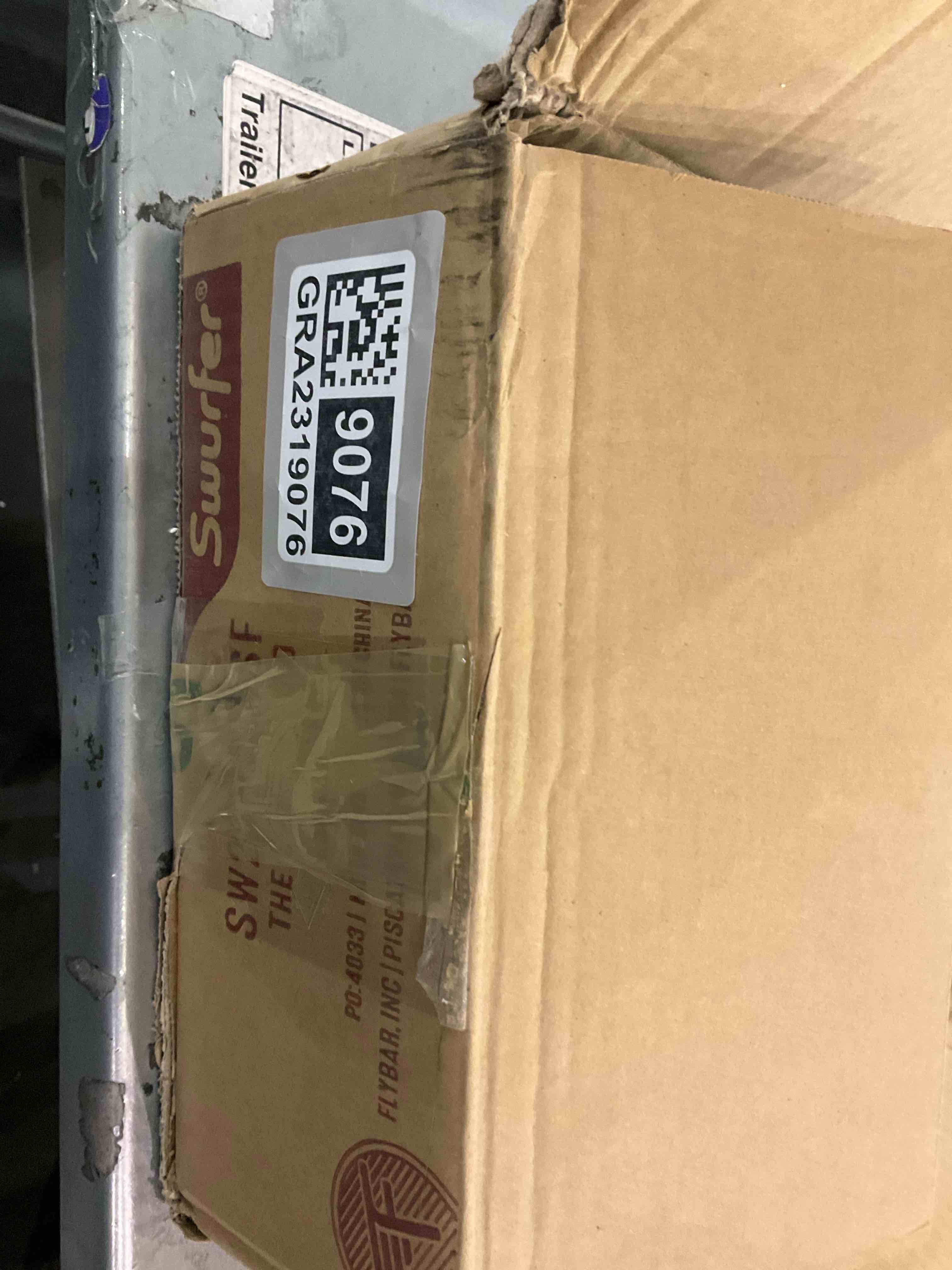https://s3.amazonaws.com/lotting-images-prod/bidfta/GRA2319076_1748441272766.jpeg