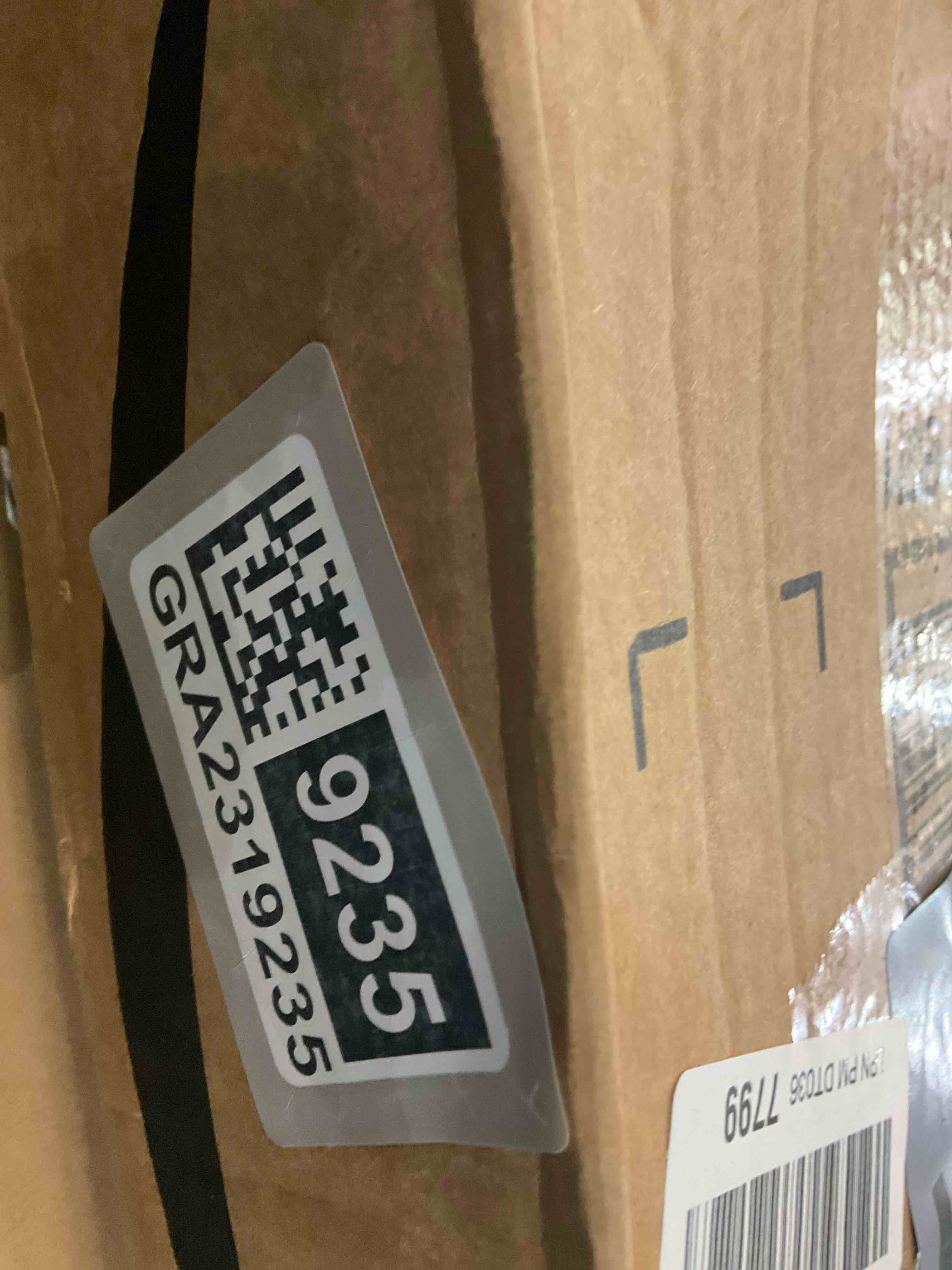 Dunzy 8 x 36 Inches Metal Kick Plate for Bottom of Door Aluminum Kick Plates with Screws for Wood Metal Door Interior/Exterior Anti Scratch Protection(Silver,2 Piece)