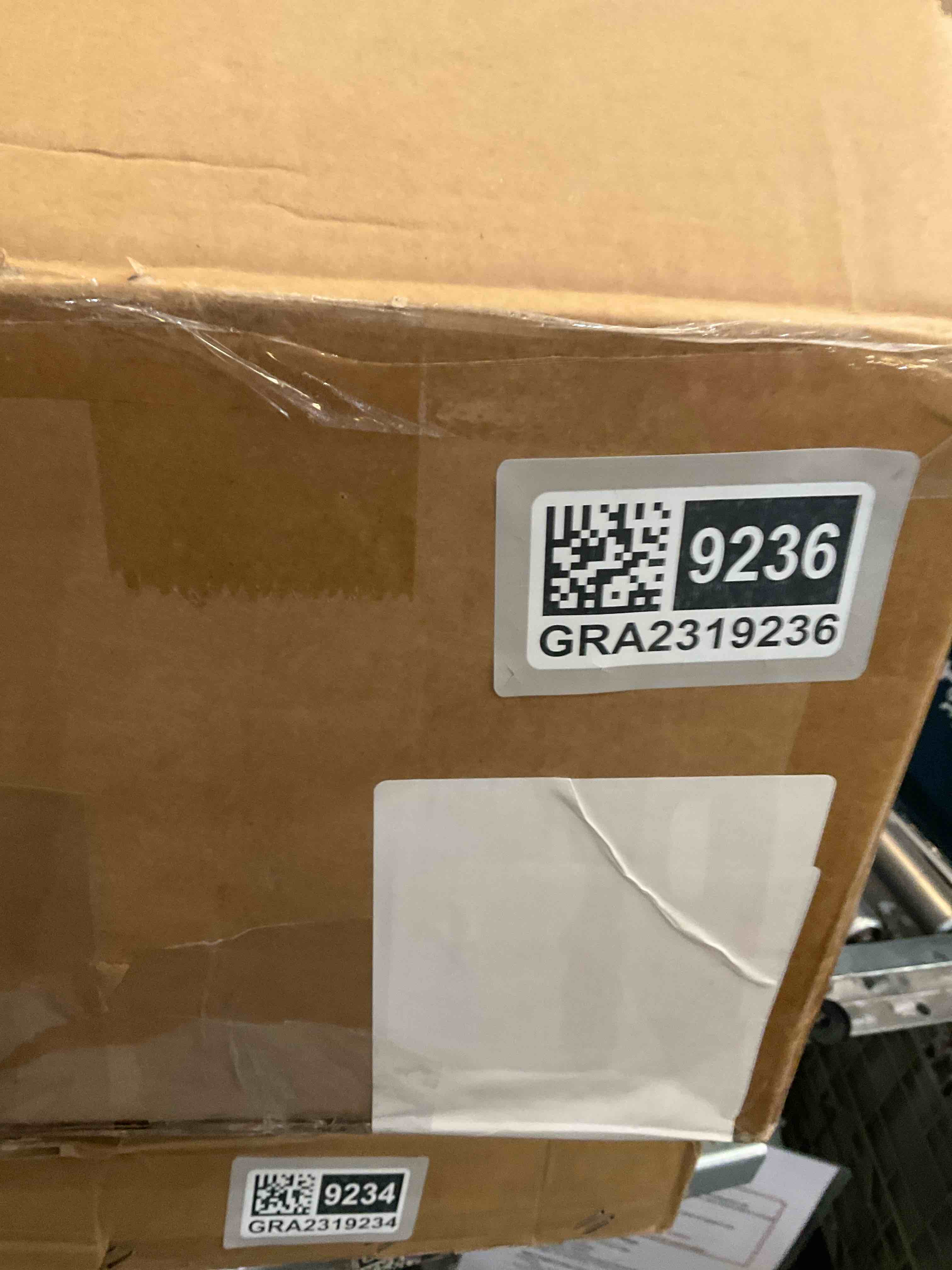 https://s3.amazonaws.com/lotting-images-prod/bidfta/GRA2319236_1748454784233.jpeg