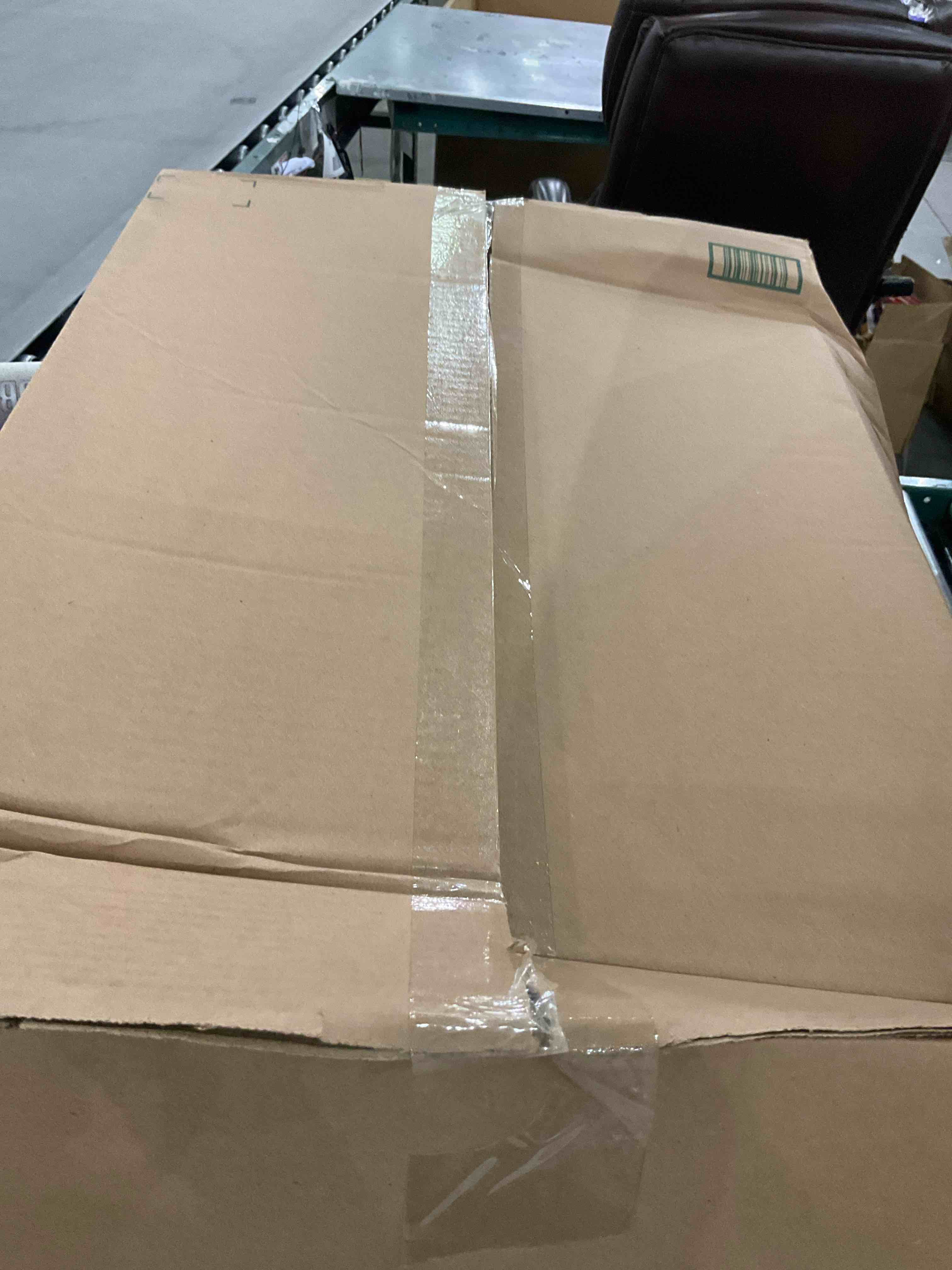 https://s3.amazonaws.com/lotting-images-prod/bidfta/GRA2319427_1748526335841.jpeg