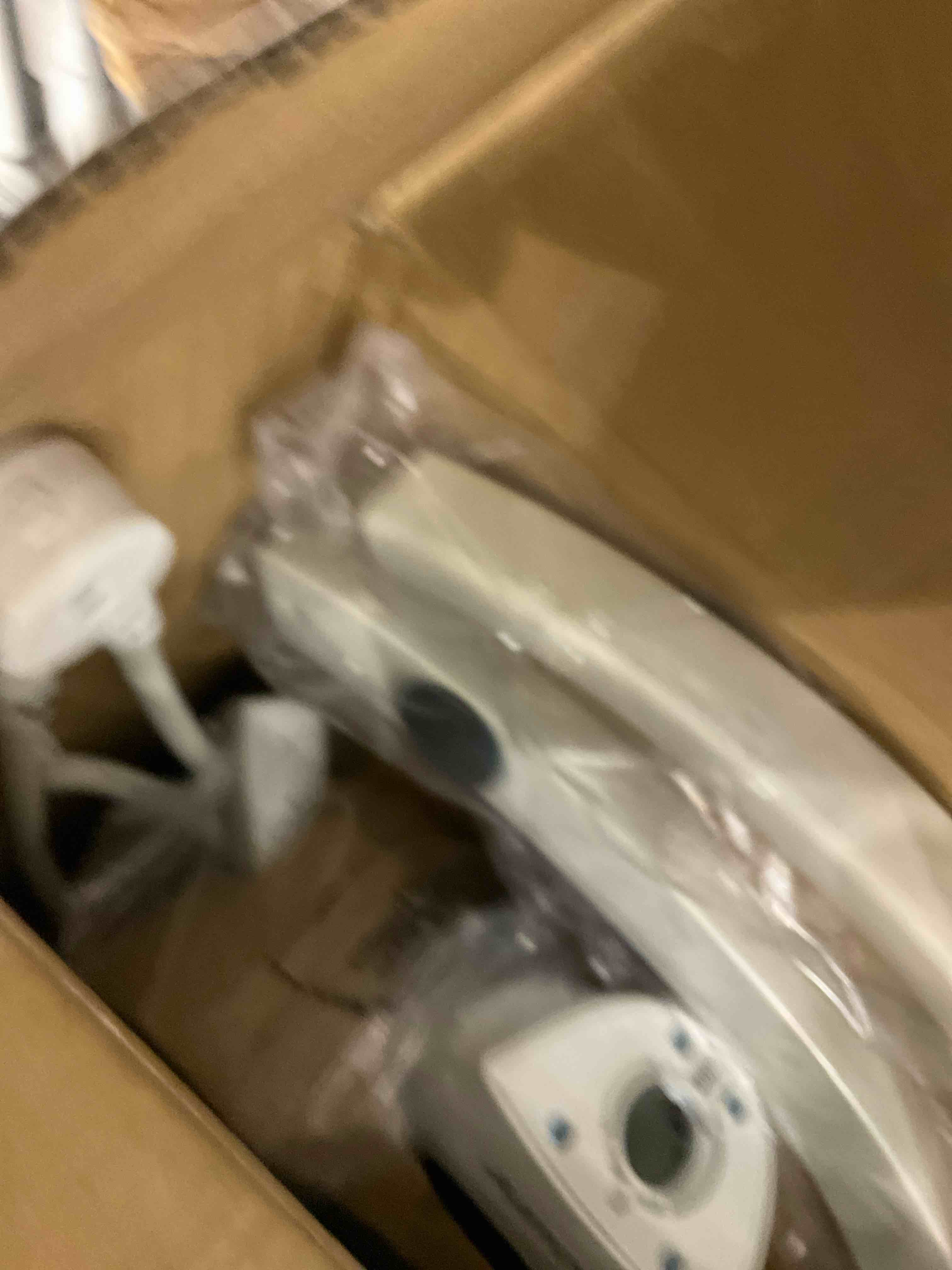 https://s3.amazonaws.com/lotting-images-prod/bidfta/GRA2319506_1748530341983.jpeg