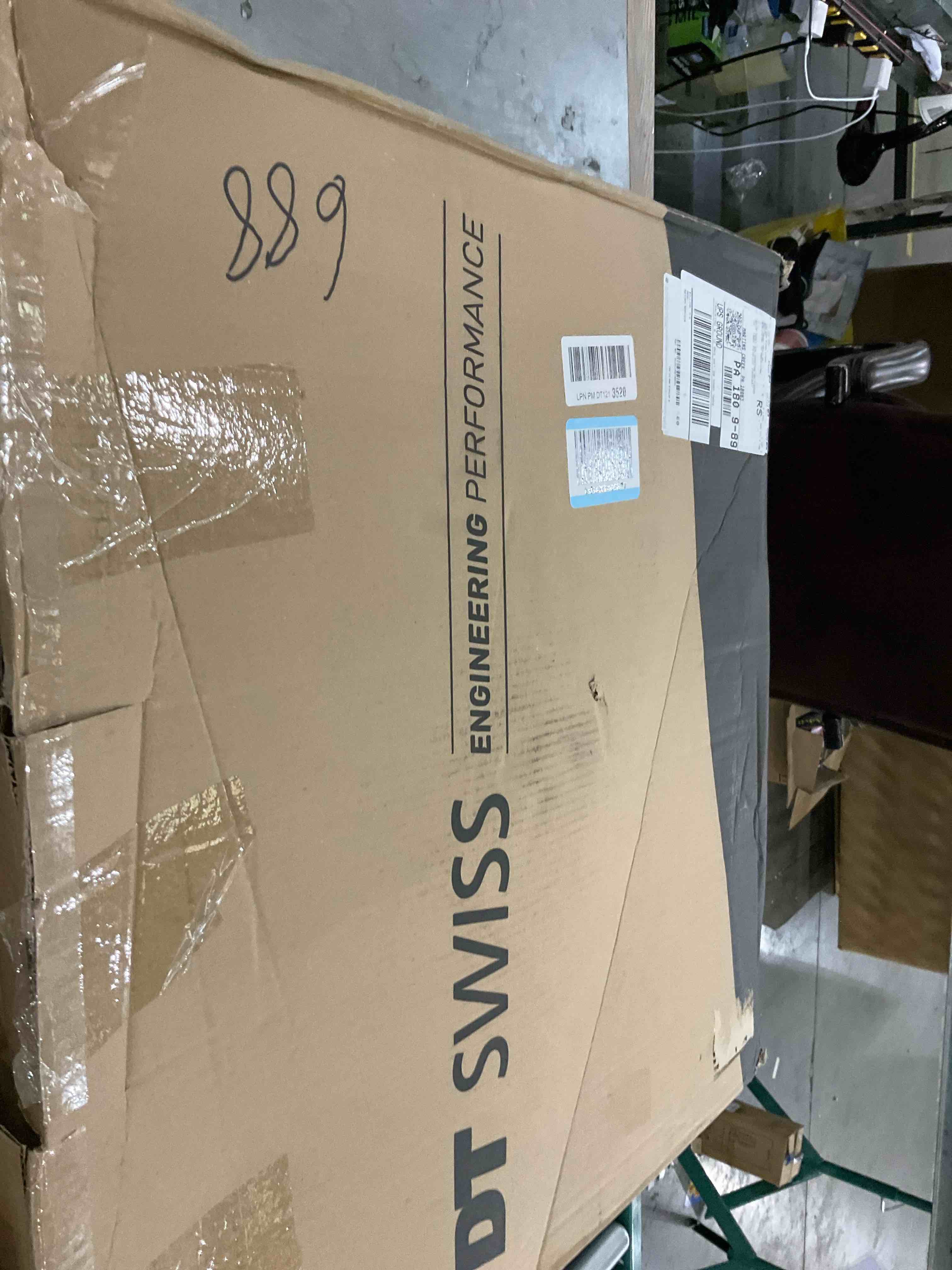 Engine Valve Cover Gasket Compatible With Kia Sedona 3.5L V6 2005 2004 2003 2002 P-2731910