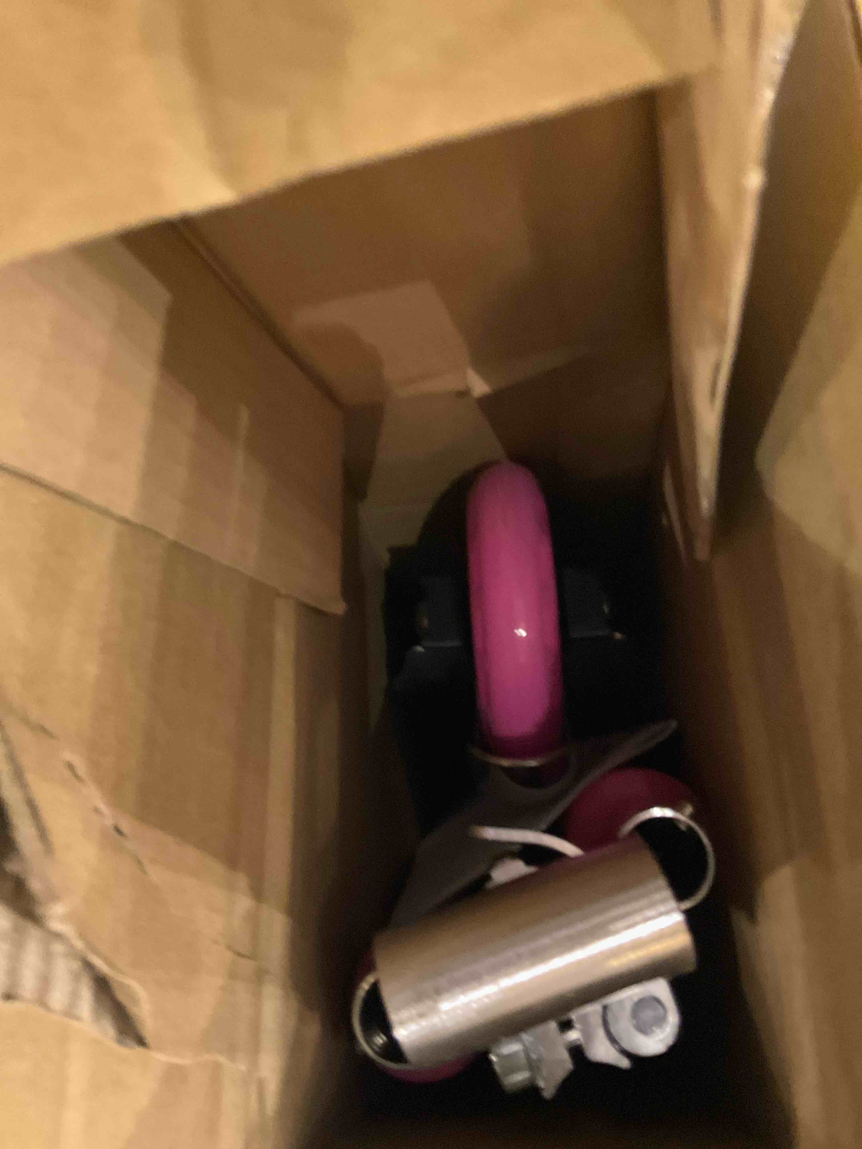 https://s3.amazonaws.com/lotting-images-prod/bidfta/GRA2319622_1748541060230.jpeg