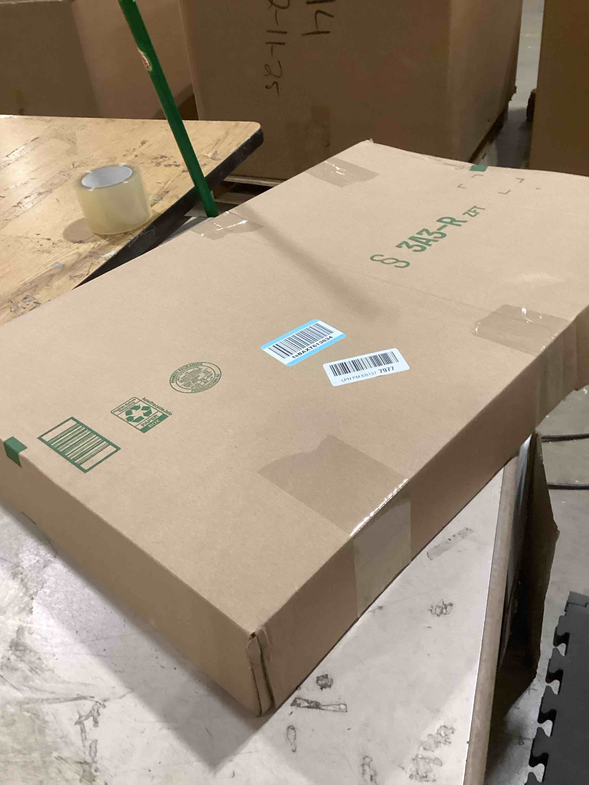 https://s3.amazonaws.com/lotting-images-prod/bidfta/GRA2368048_1755691599984.jpeg