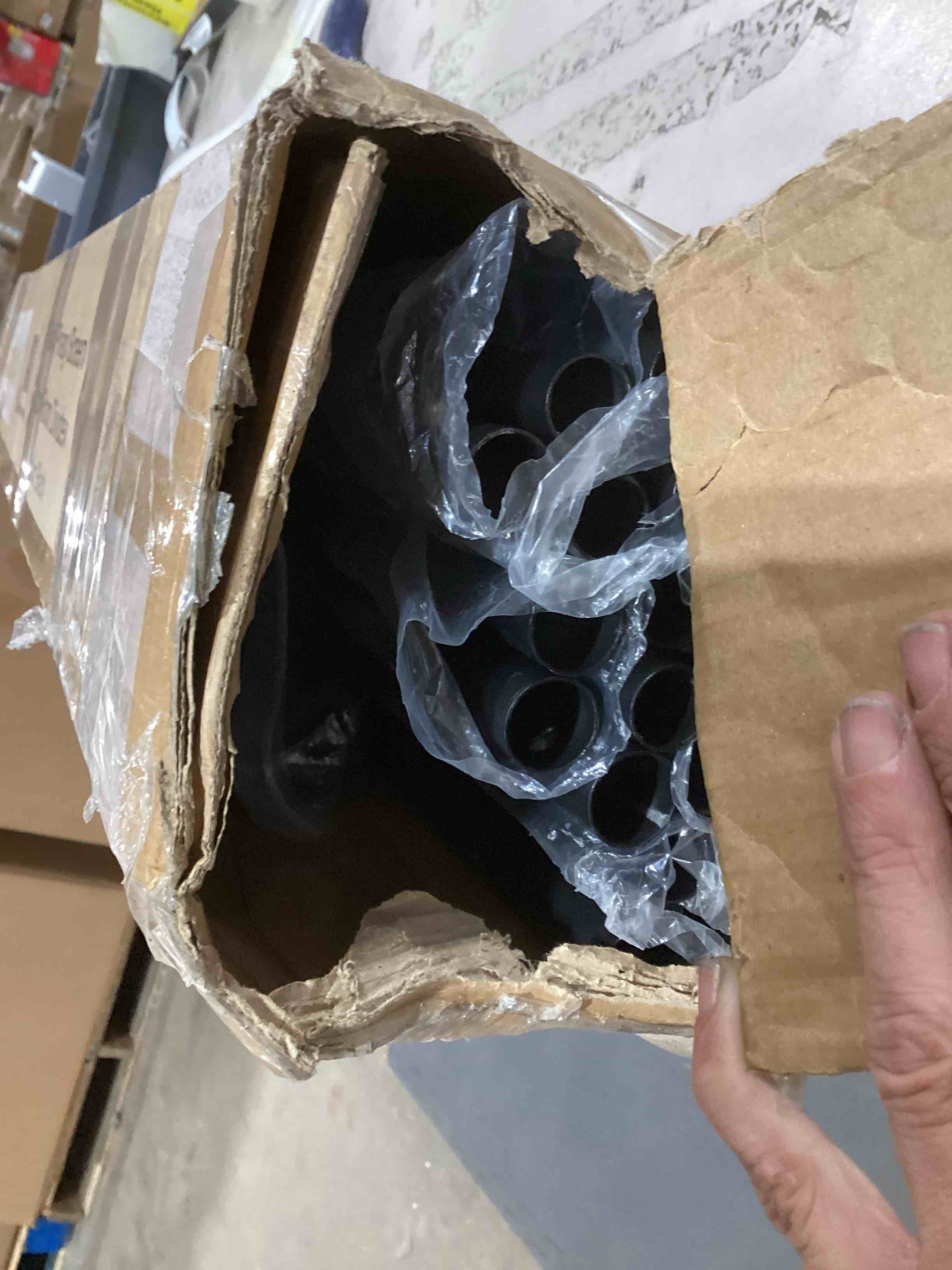 https://s3.amazonaws.com/lotting-images-prod/bidfta/GRA2368612_1756141533197.jpeg
