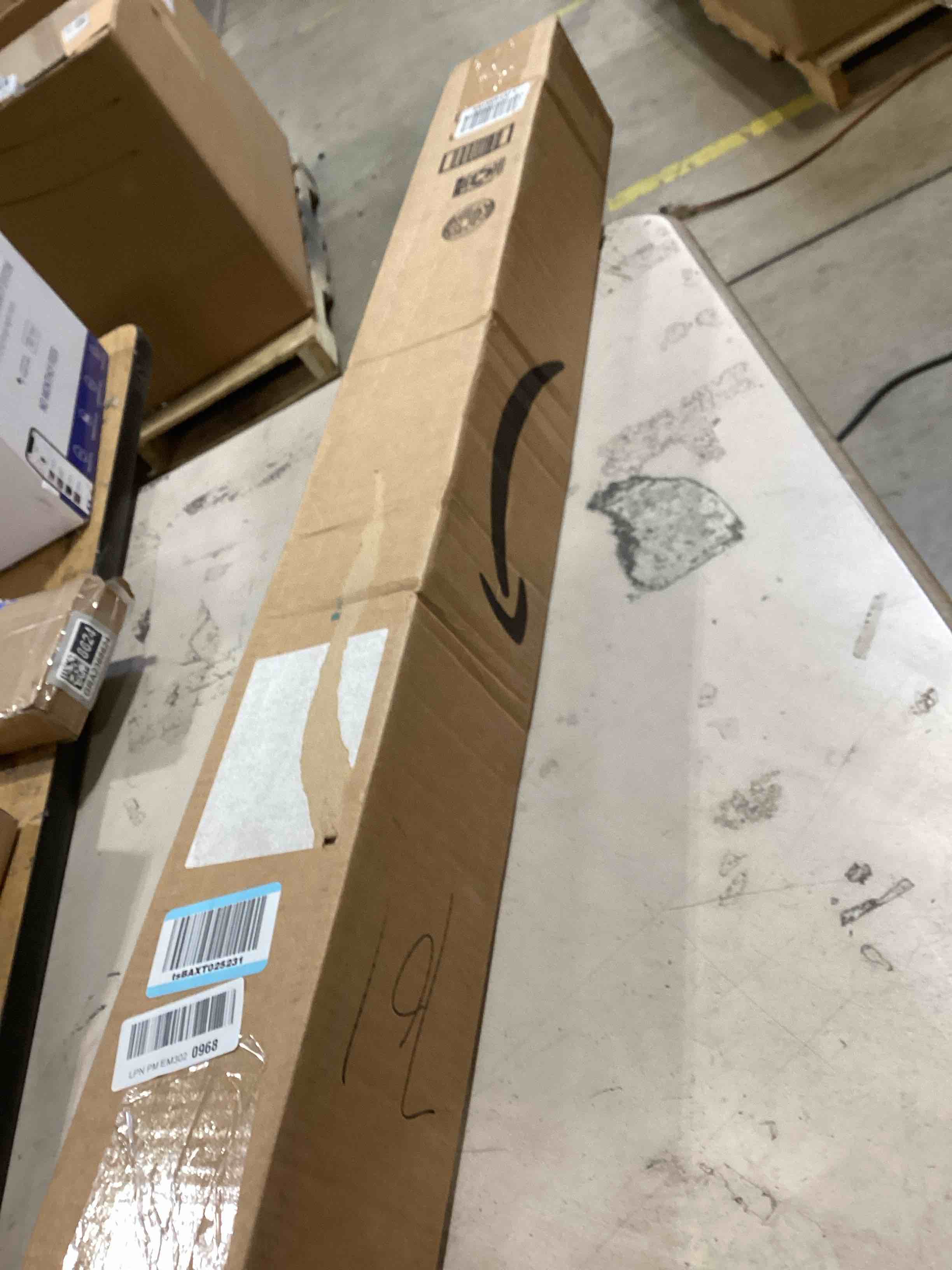 https://s3.amazonaws.com/lotting-images-prod/bidfta/GRA2368629_1756146257512.jpeg