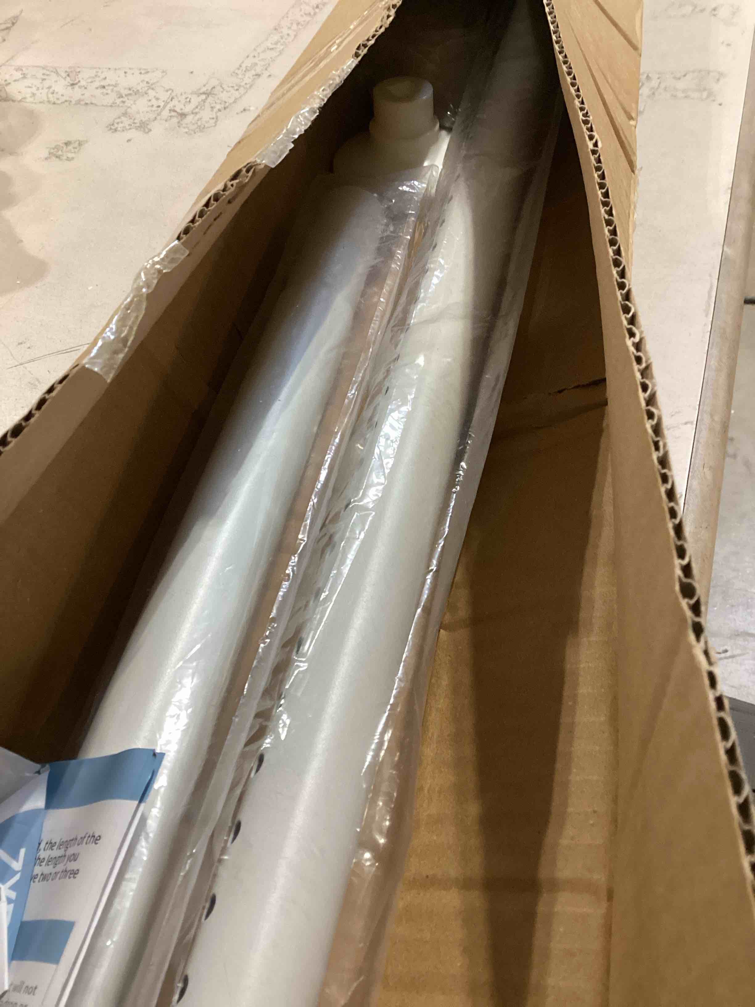 https://s3.amazonaws.com/lotting-images-prod/bidfta/GRA2368669_1756151987429.jpeg