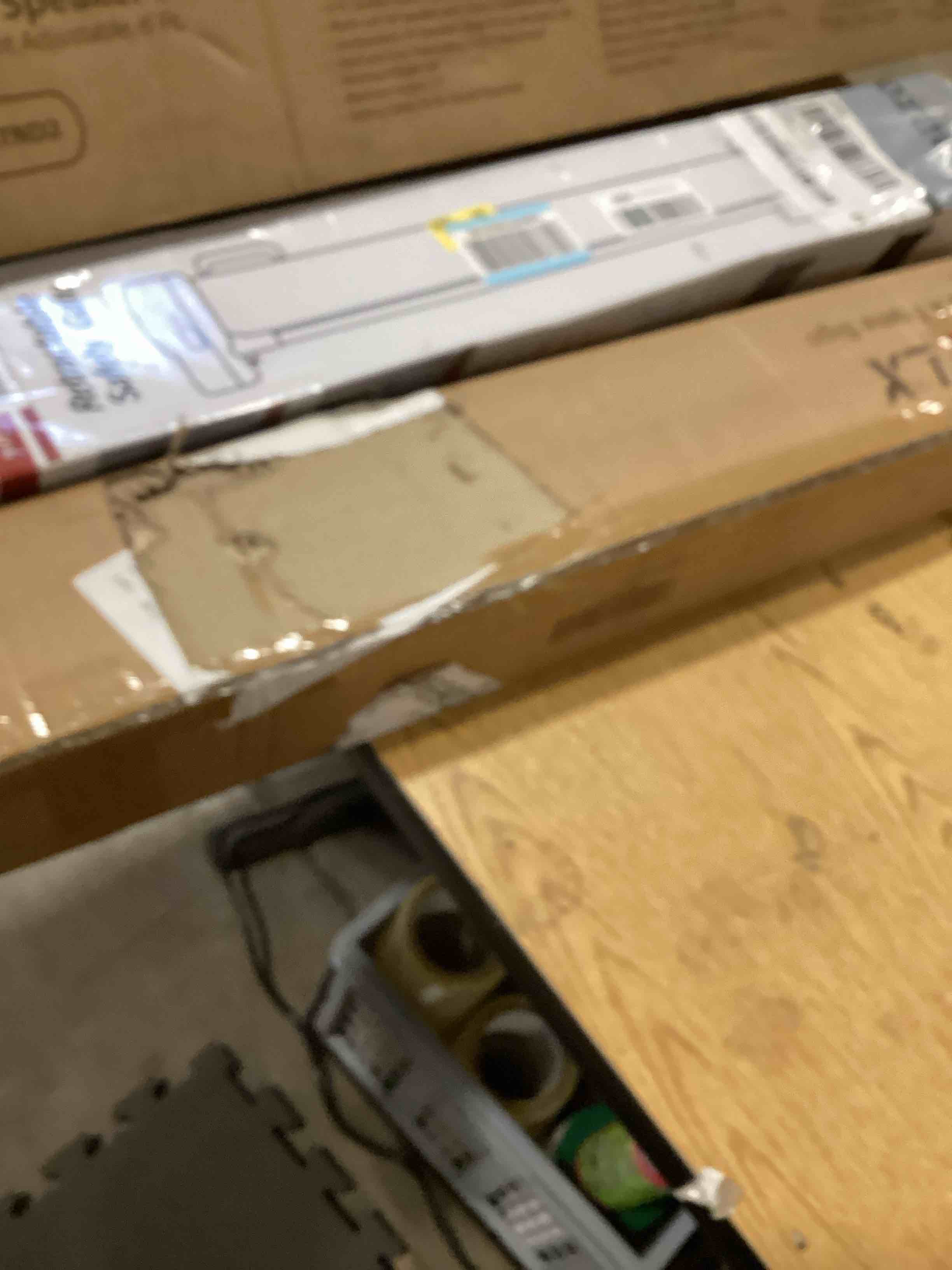https://s3.amazonaws.com/lotting-images-prod/bidfta/GRA2368756_1756211002341.jpeg