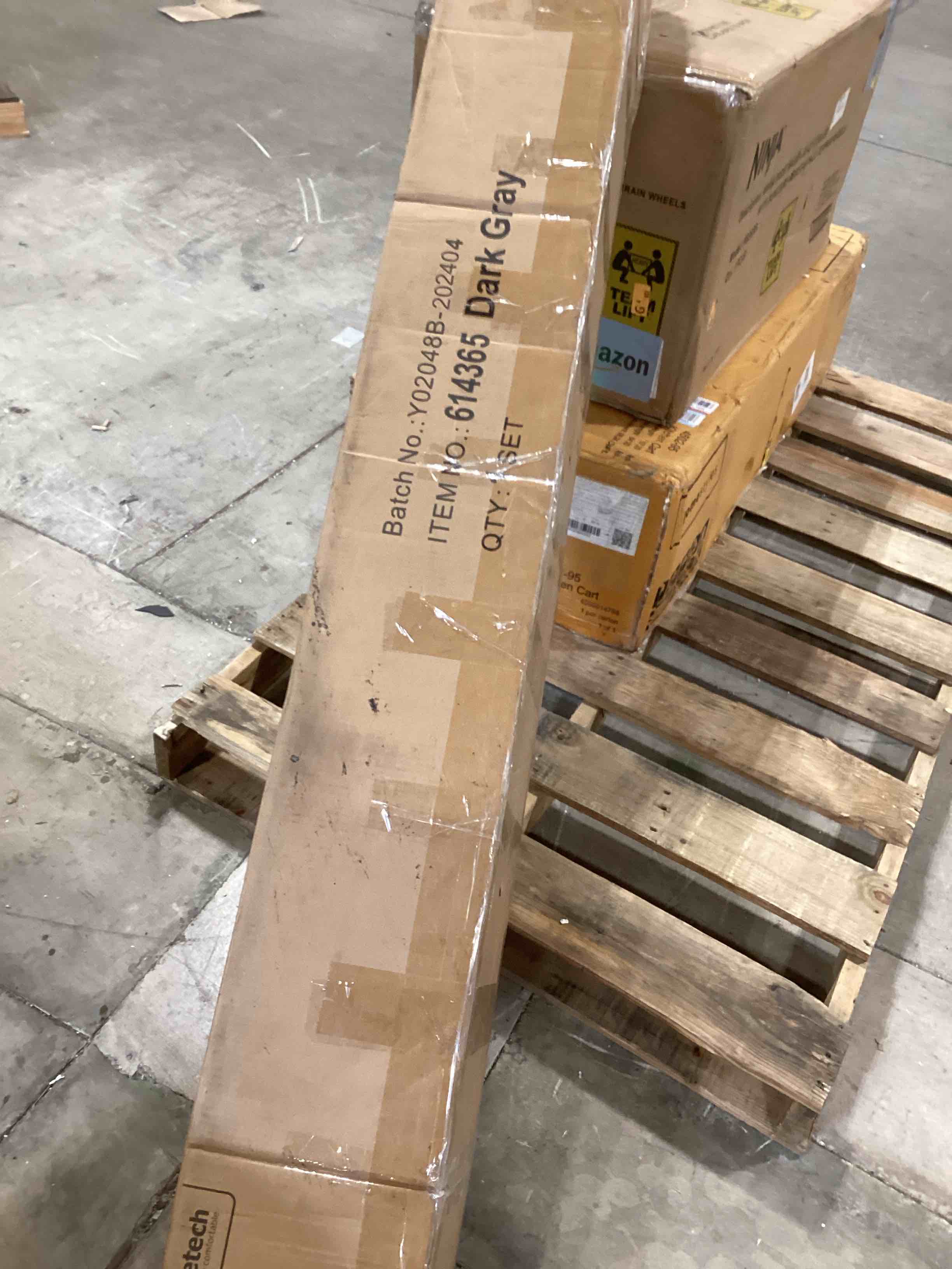 https://s3.amazonaws.com/lotting-images-prod/bidfta/GRA2368868_1756222965745.jpeg