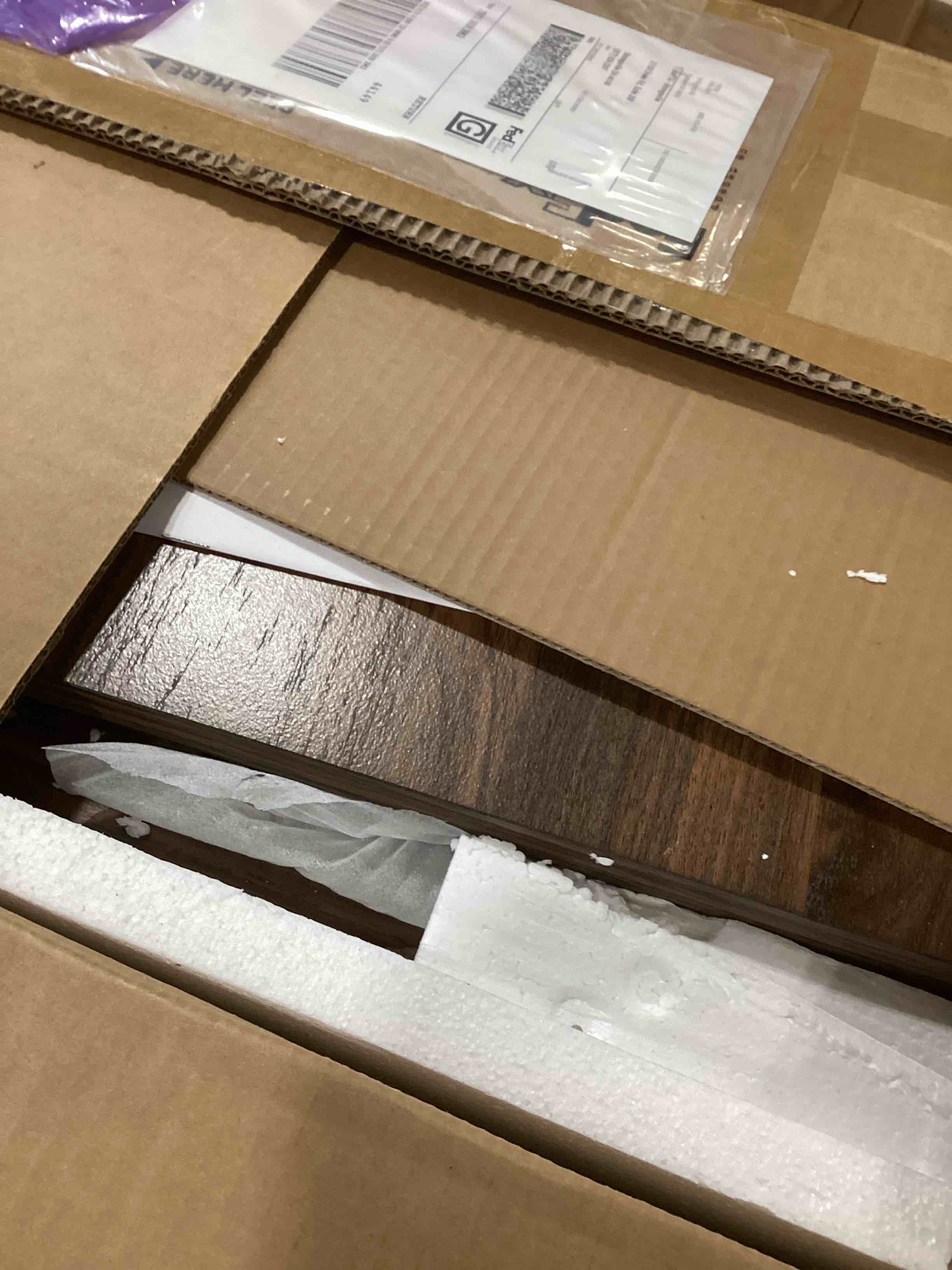 https://s3.amazonaws.com/lotting-images-prod/bidfta/GRA2369698_1756817858528.jpeg