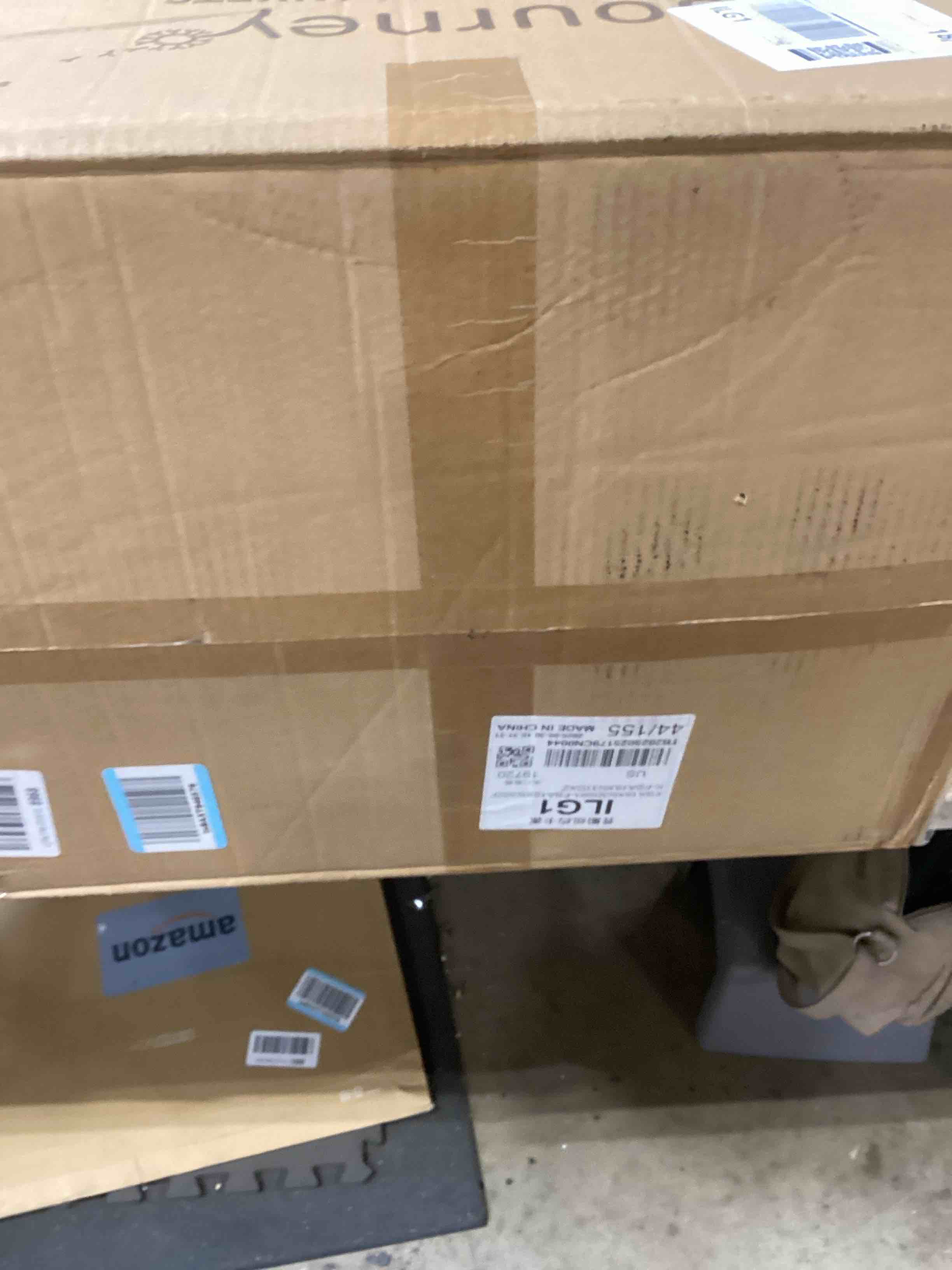 https://s3.amazonaws.com/lotting-images-prod/bidfta/GRA2371507_1755547955307.jpeg