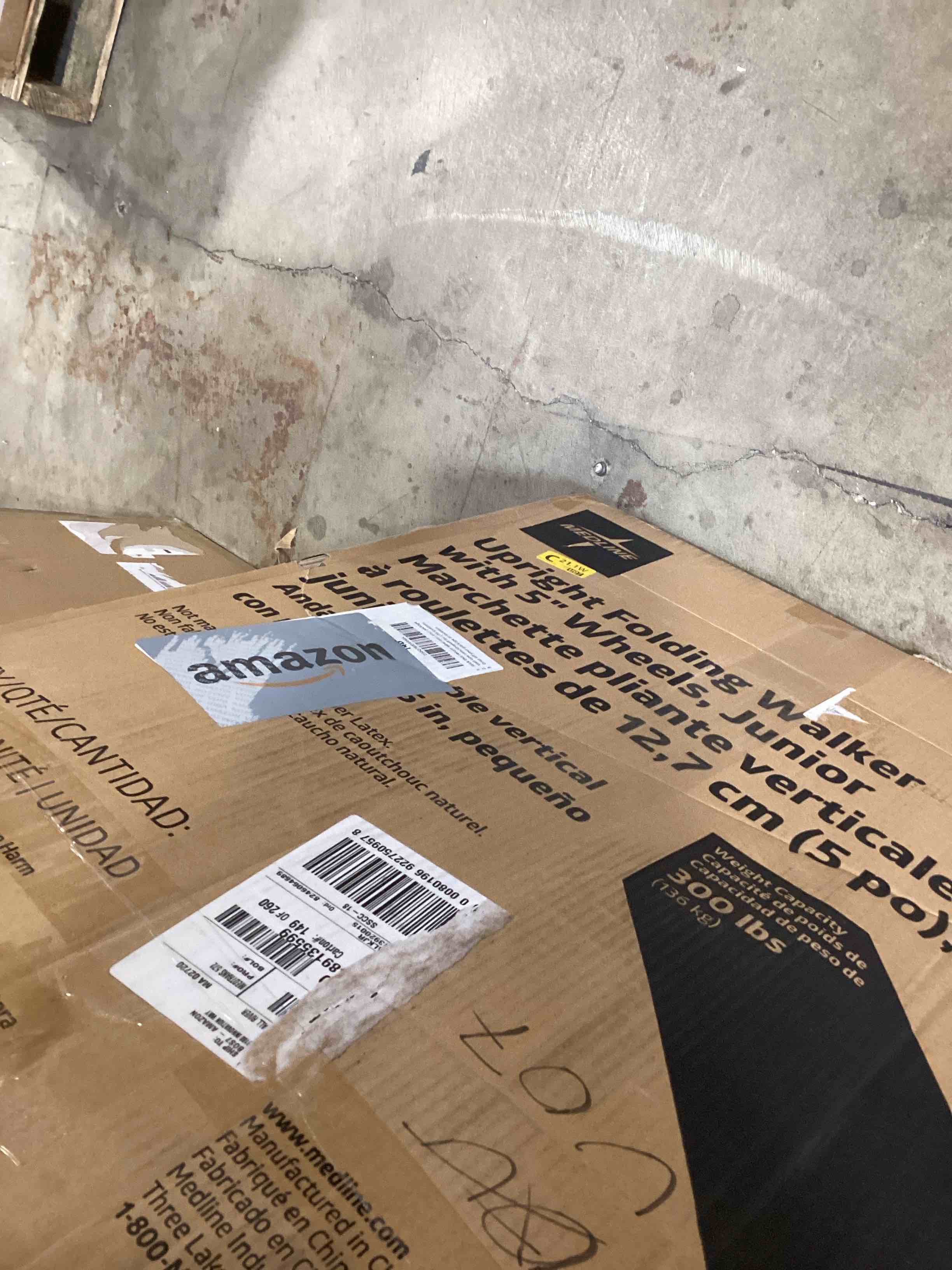 https://s3.amazonaws.com/lotting-images-prod/bidfta/GRA2372676_1756311877834.jpeg