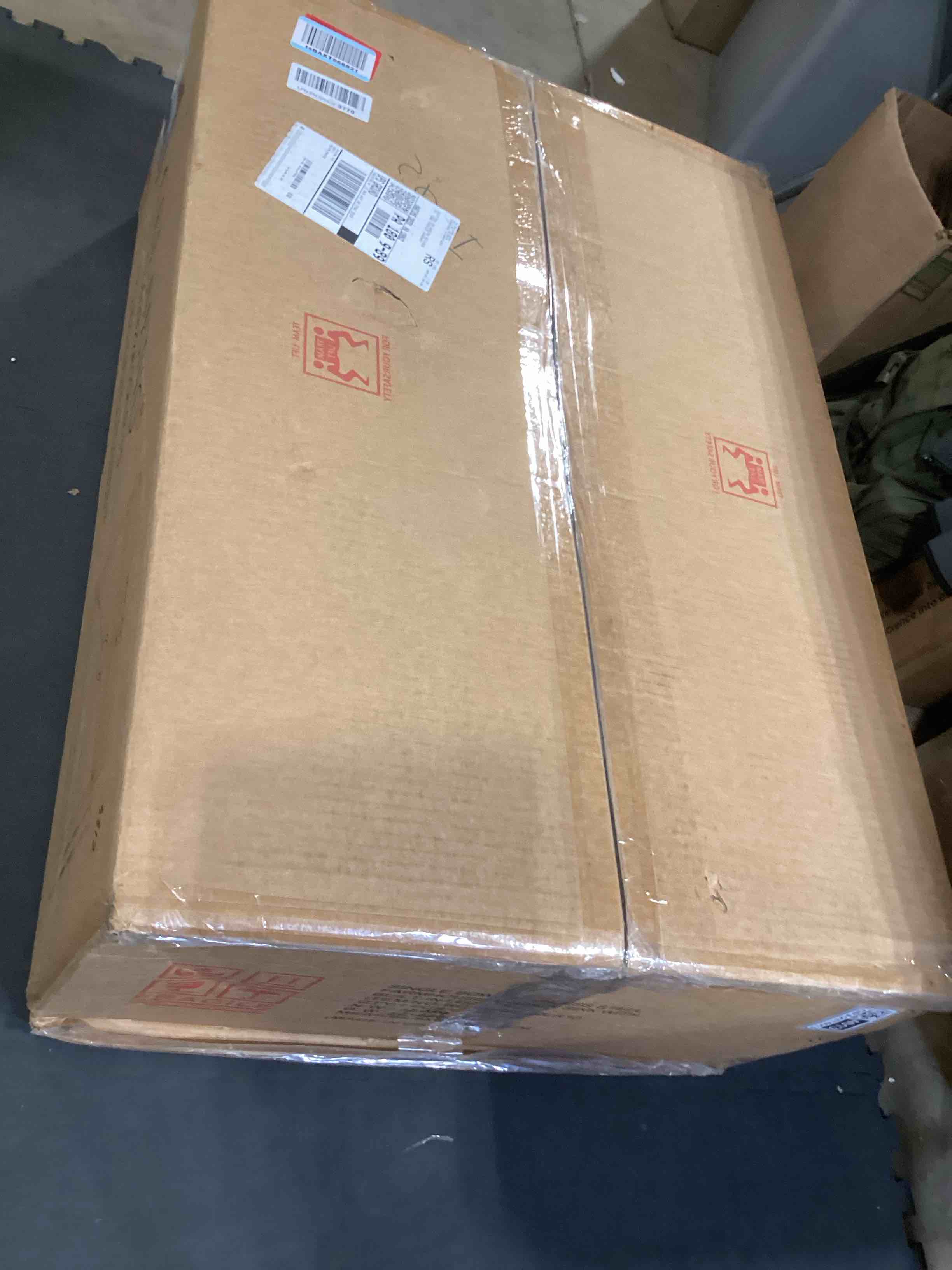 https://s3.amazonaws.com/lotting-images-prod/bidfta/GRA2374013_1756133874282.jpeg
