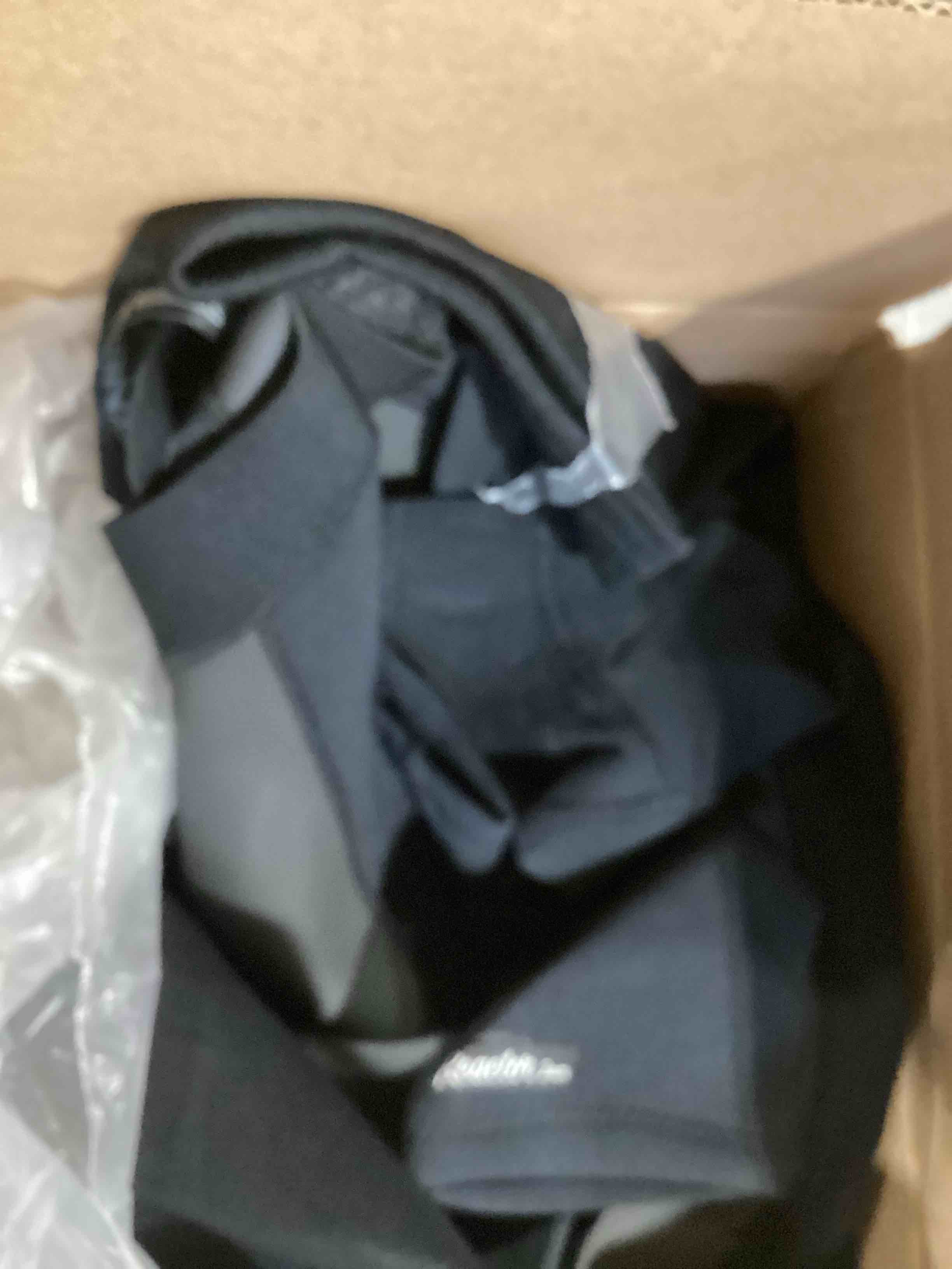 https://s3.amazonaws.com/lotting-images-prod/bidfta/GRA2374160_1756146596756.jpeg