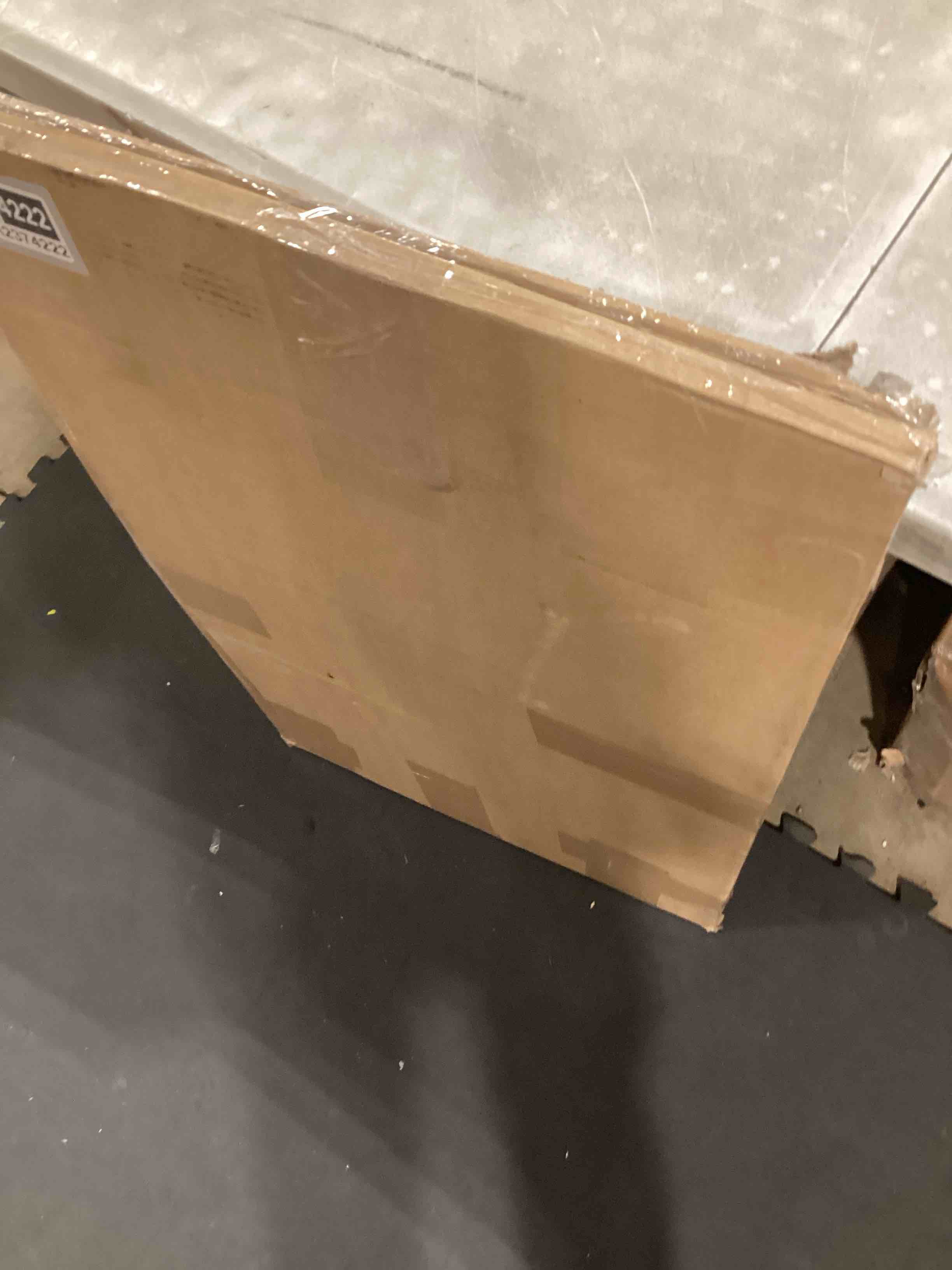 https://s3.amazonaws.com/lotting-images-prod/bidfta/GRA2374222_1756207624249.jpeg