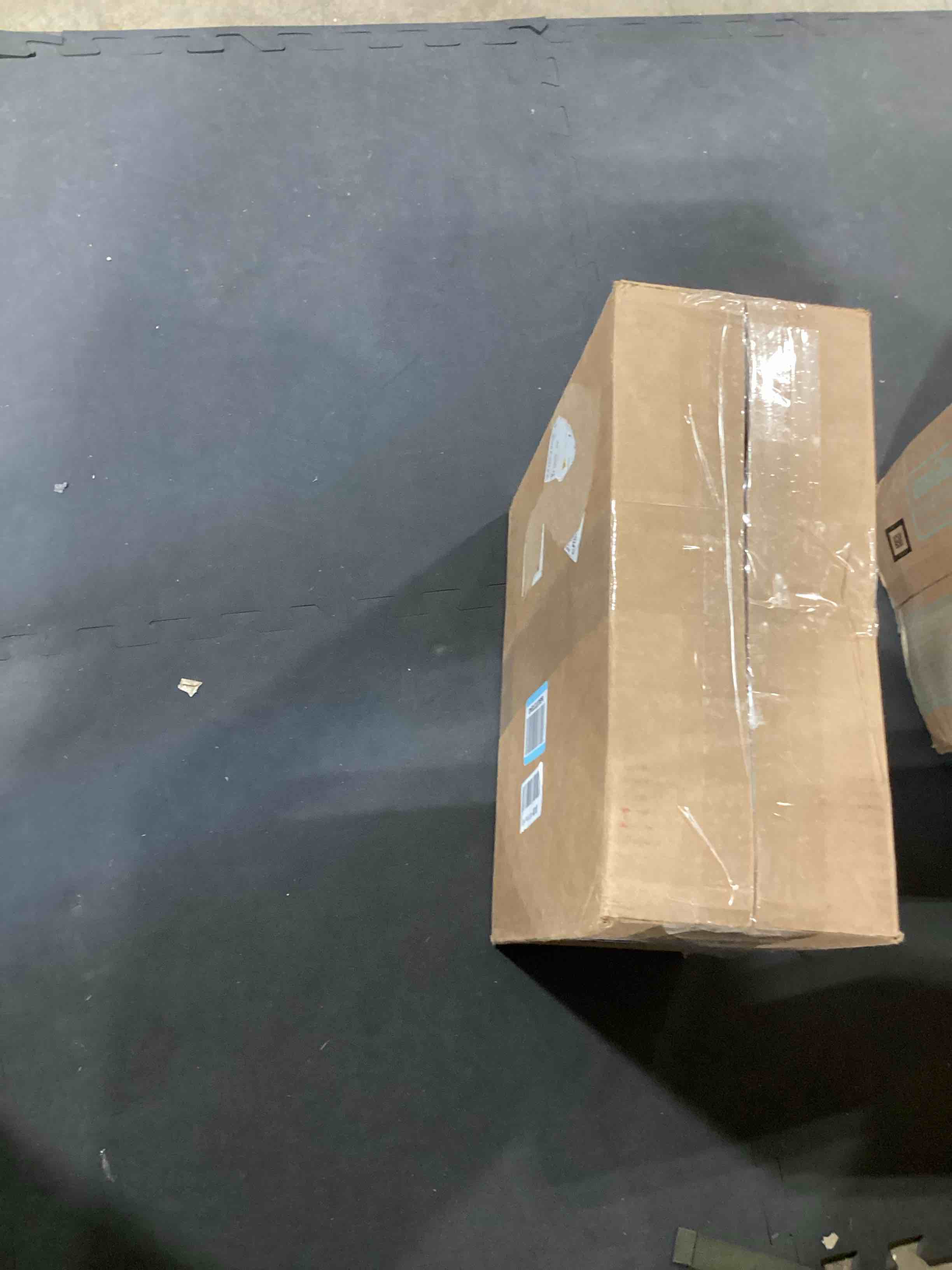 https://s3.amazonaws.com/lotting-images-prod/bidfta/GRA2374492_1756299549350.jpeg