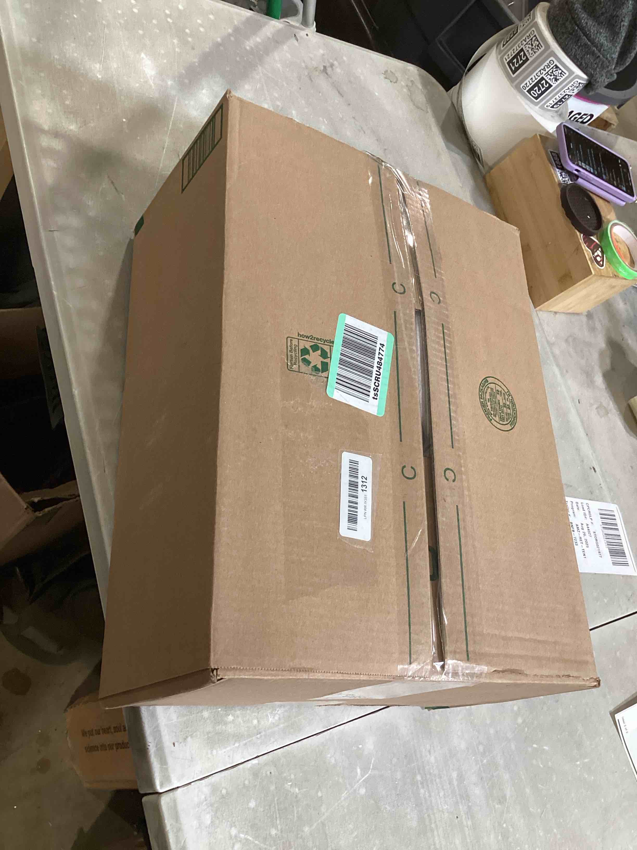 https://s3.amazonaws.com/lotting-images-prod/bidfta/GRA2374563_1756315372097.jpeg