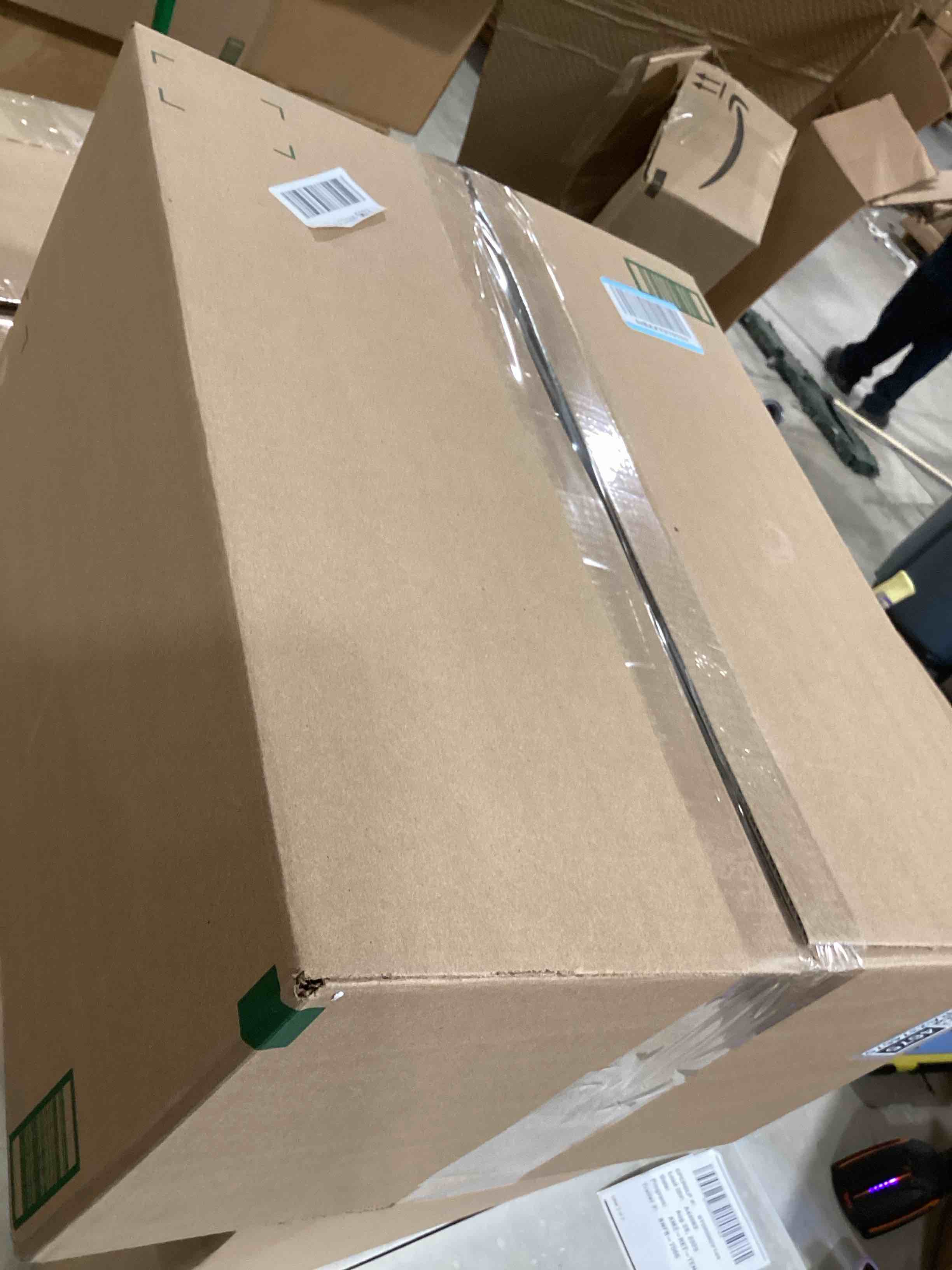 https://s3.amazonaws.com/lotting-images-prod/bidfta/GRA2374675_1756394937413.jpeg