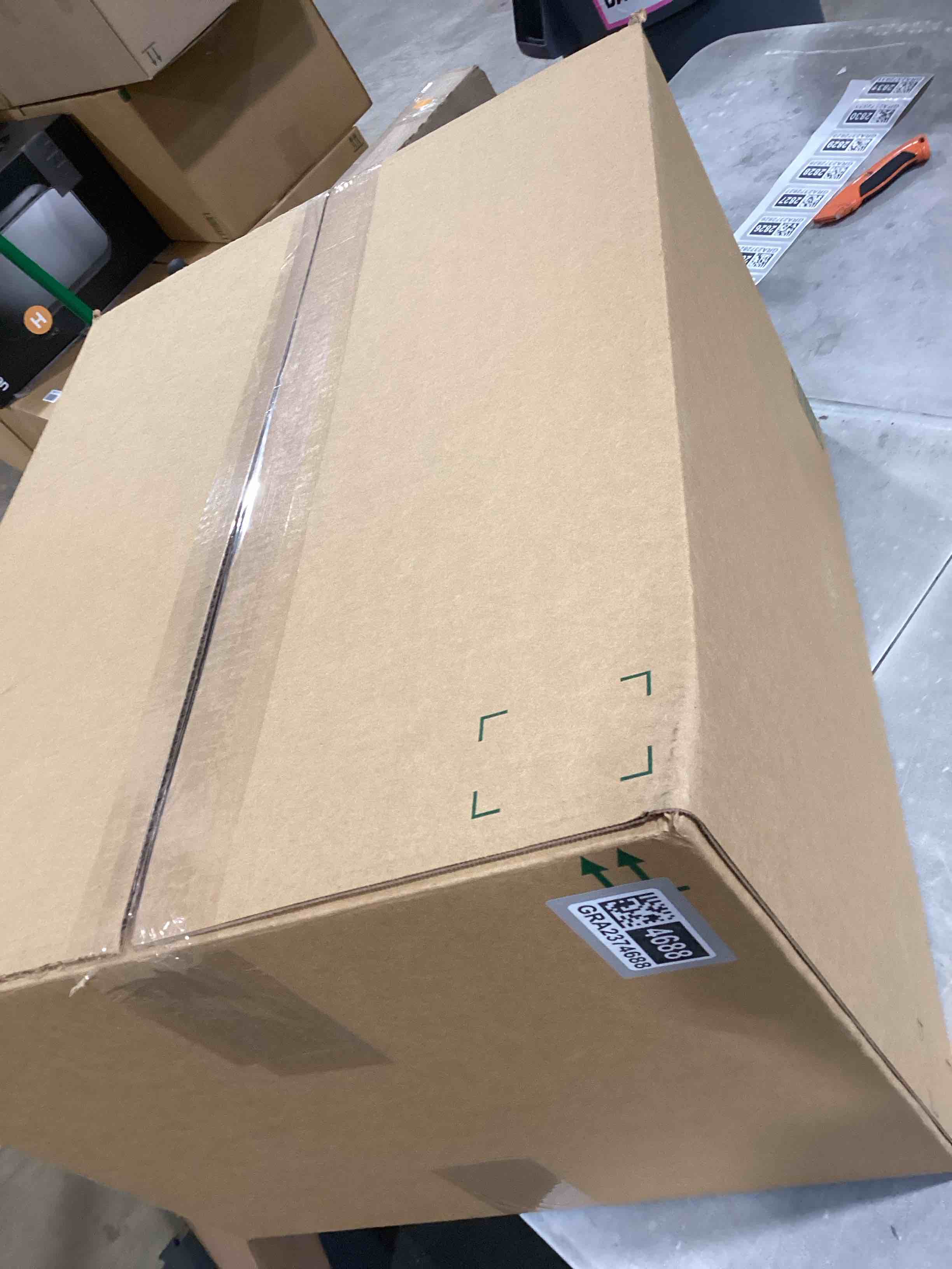 https://s3.amazonaws.com/lotting-images-prod/bidfta/GRA2374688_1756399162939.jpeg