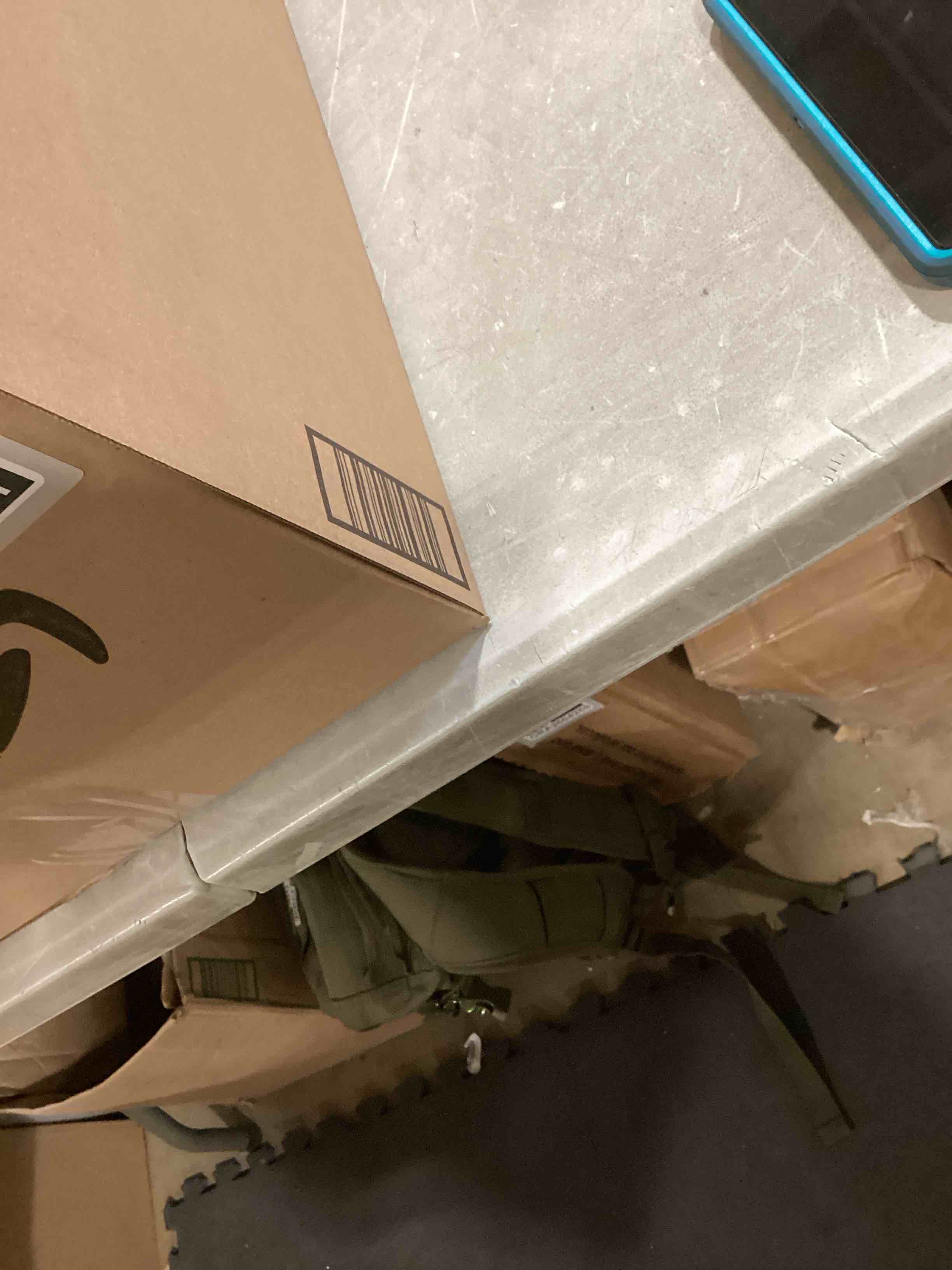 https://s3.amazonaws.com/lotting-images-prod/bidfta/GRA2374725_1756405618547.jpeg