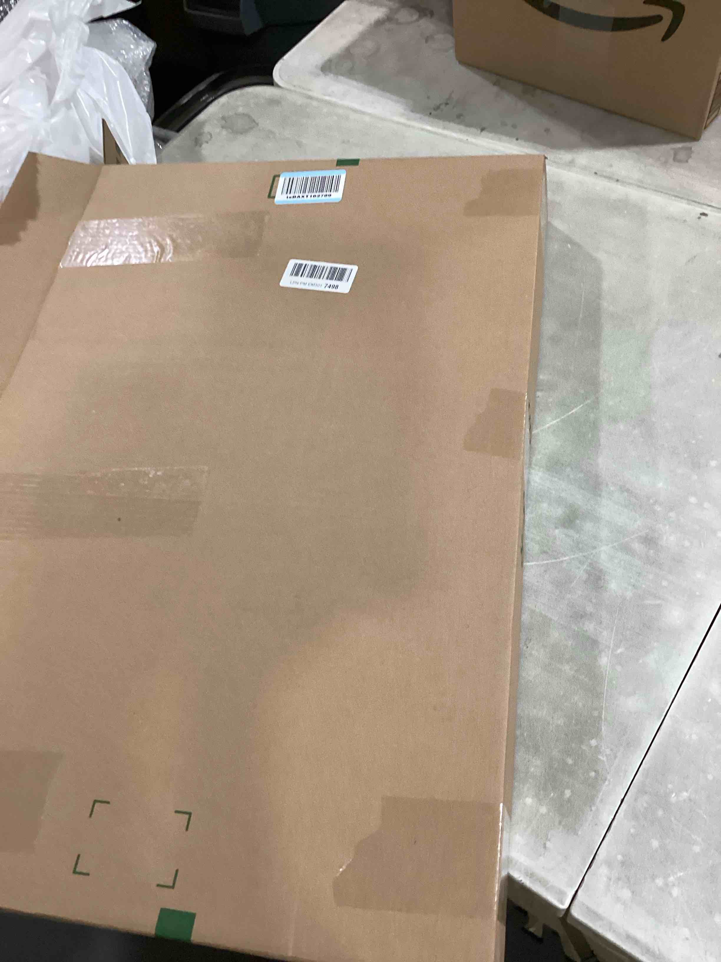 https://s3.amazonaws.com/lotting-images-prod/bidfta/GRA2374743_1756408080523.jpeg