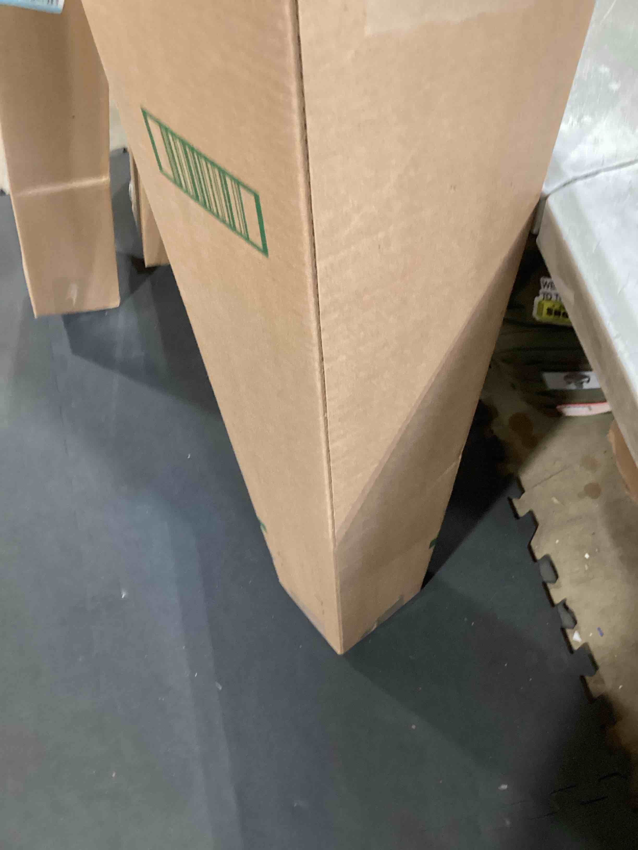 https://s3.amazonaws.com/lotting-images-prod/bidfta/GRA2374799_1756472208504.jpeg