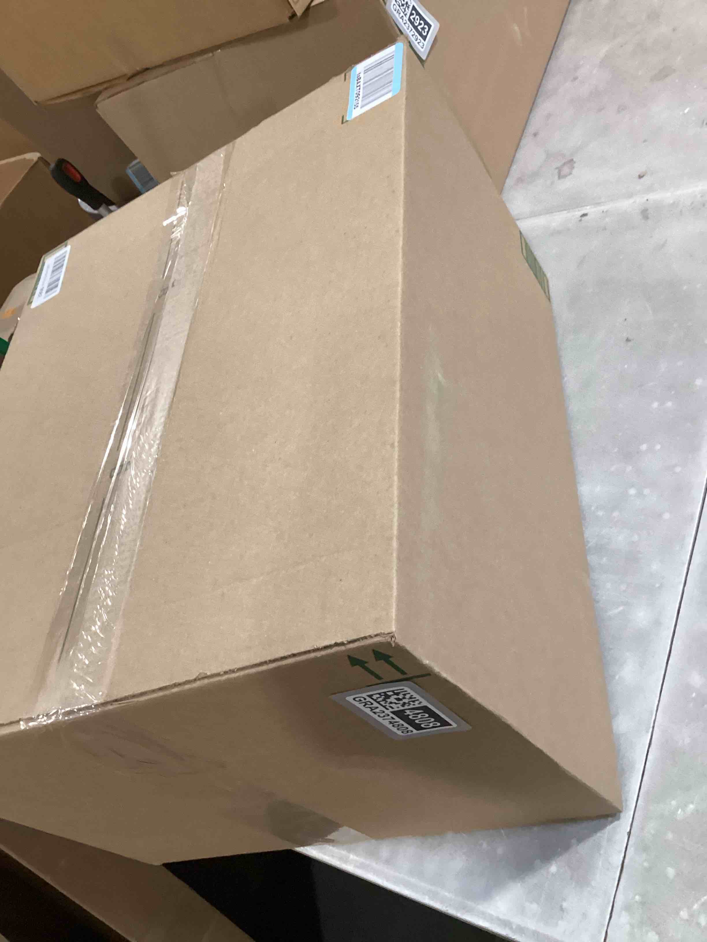https://s3.amazonaws.com/lotting-images-prod/bidfta/GRA2374808_1756474215052.jpeg