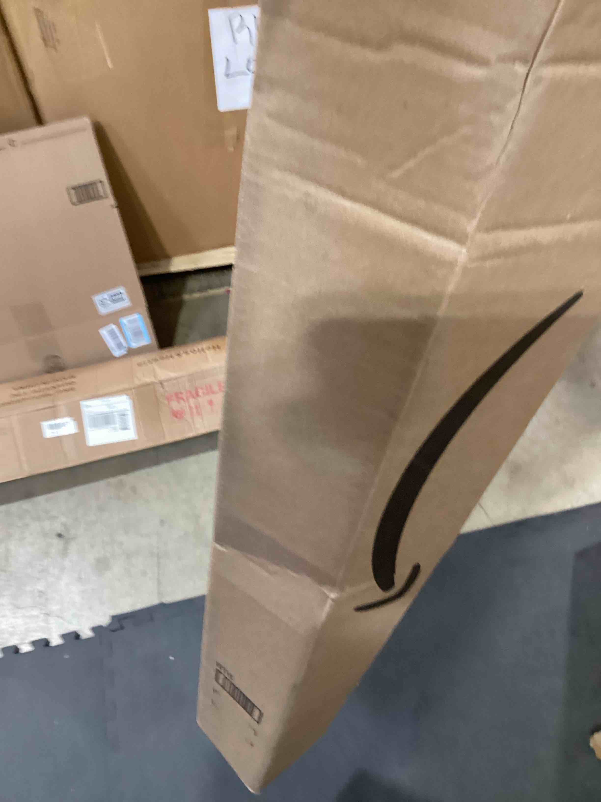 https://s3.amazonaws.com/lotting-images-prod/bidfta/GRA2374851_1756477786107.jpeg