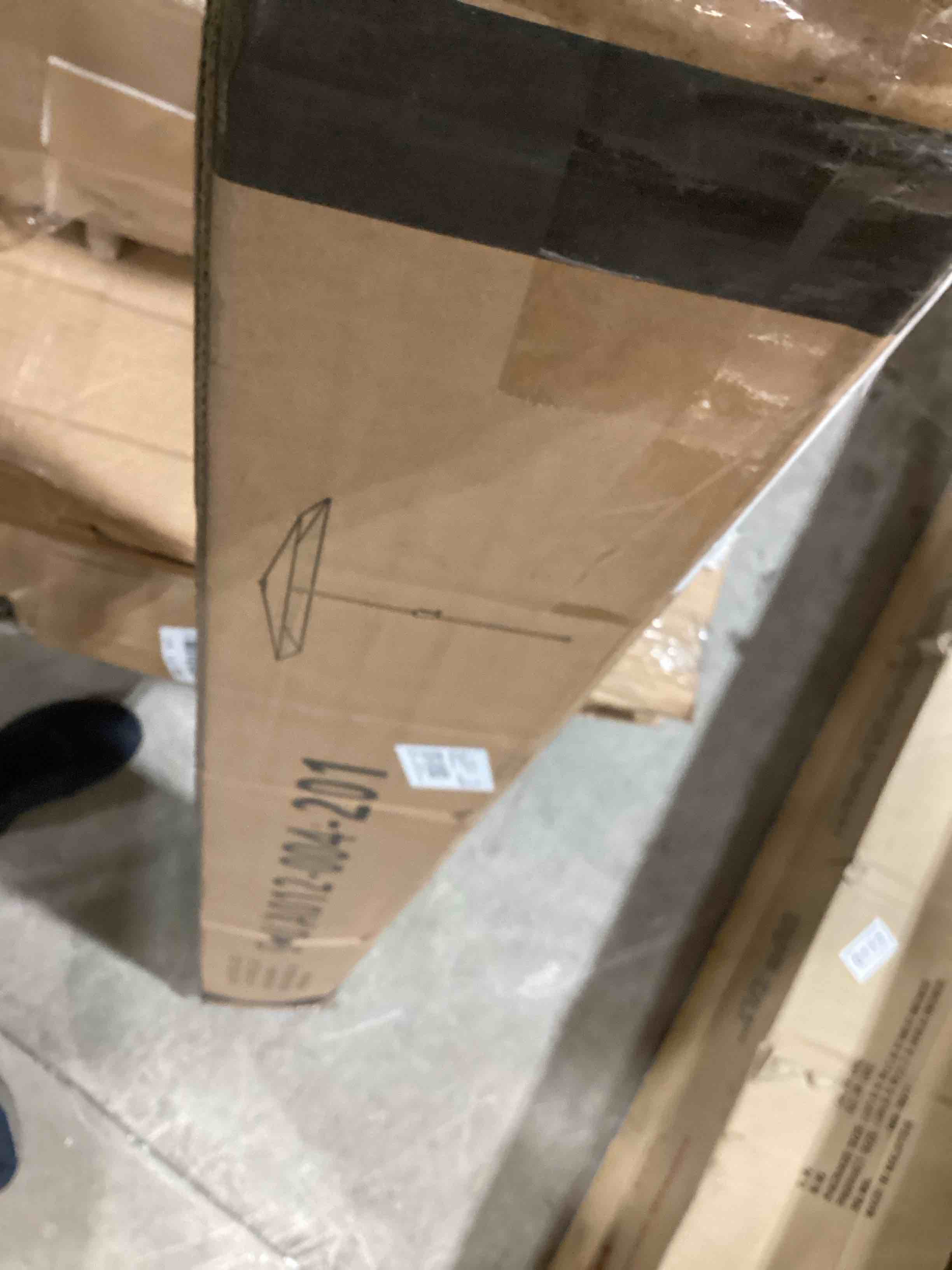 https://s3.amazonaws.com/lotting-images-prod/bidfta/GRA2374931_1756812753114.jpeg