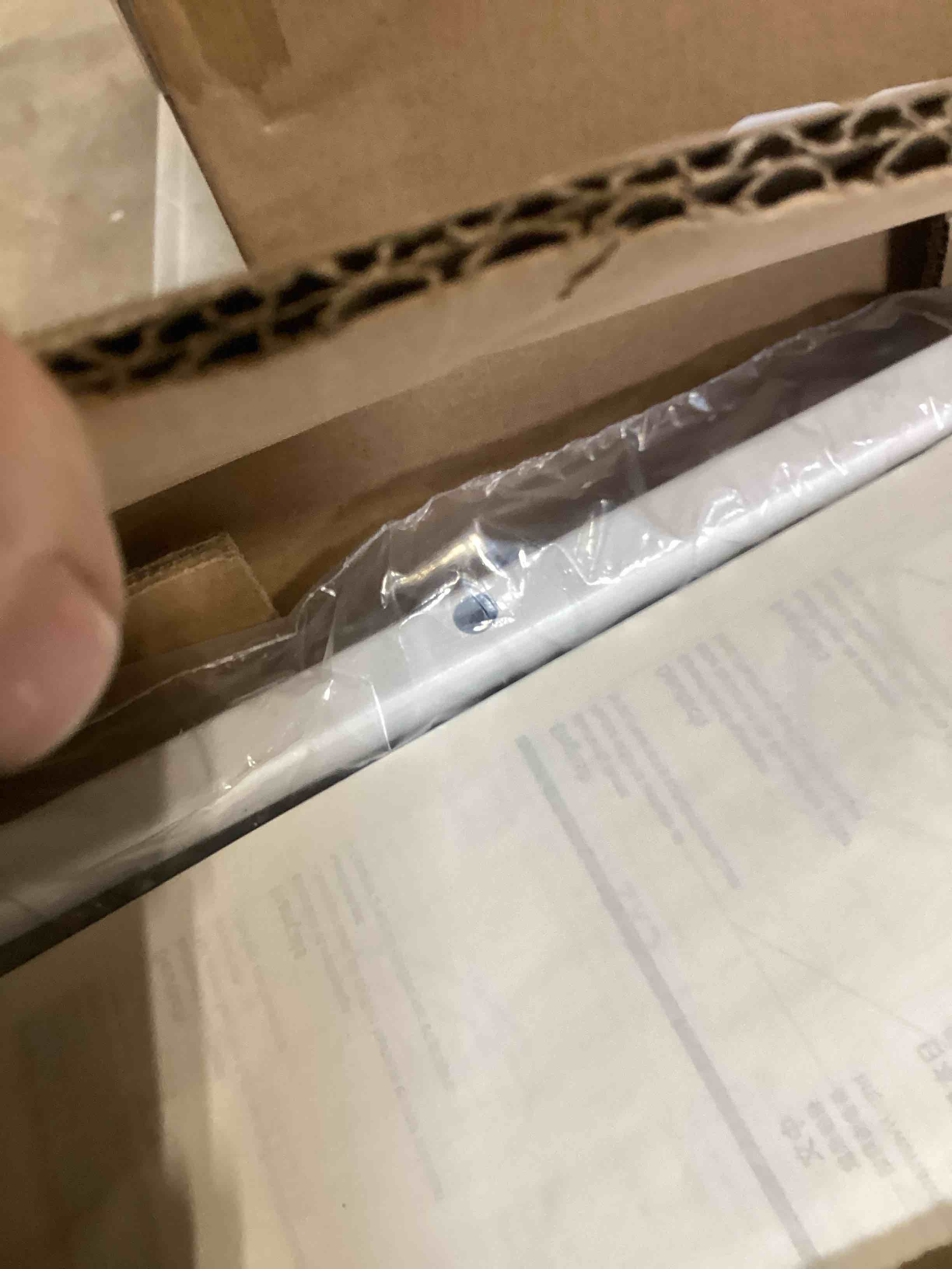 https://s3.amazonaws.com/lotting-images-prod/bidfta/GRA2375076_1756838125779.jpeg