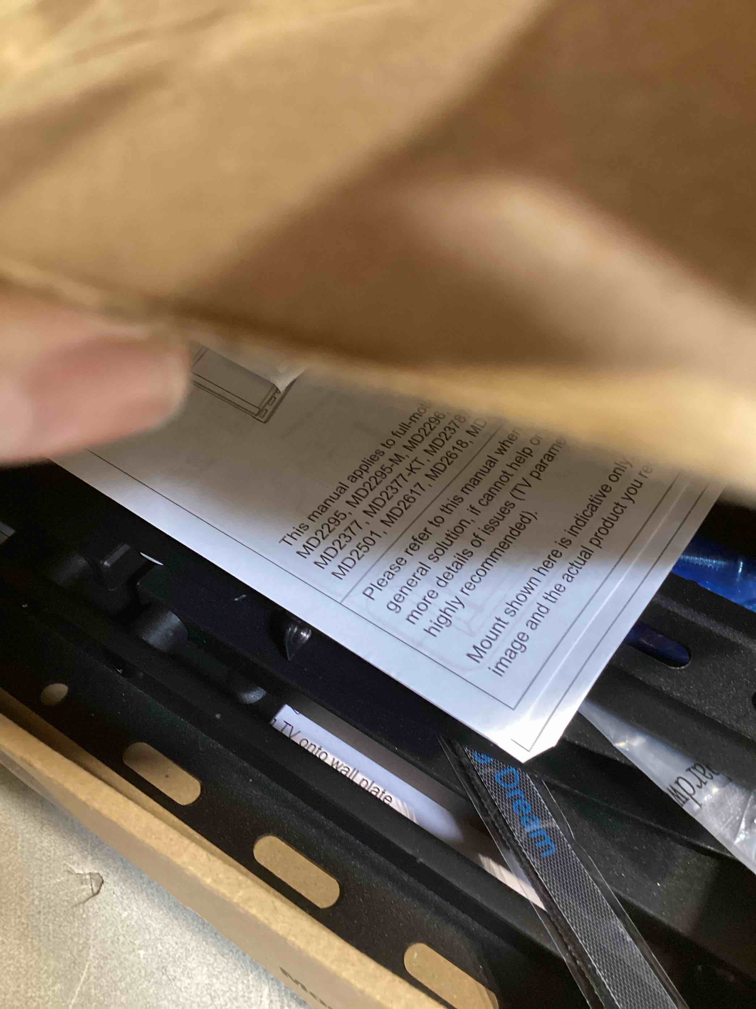 https://s3.amazonaws.com/lotting-images-prod/bidfta/GRA2375081_1756838730326.jpeg