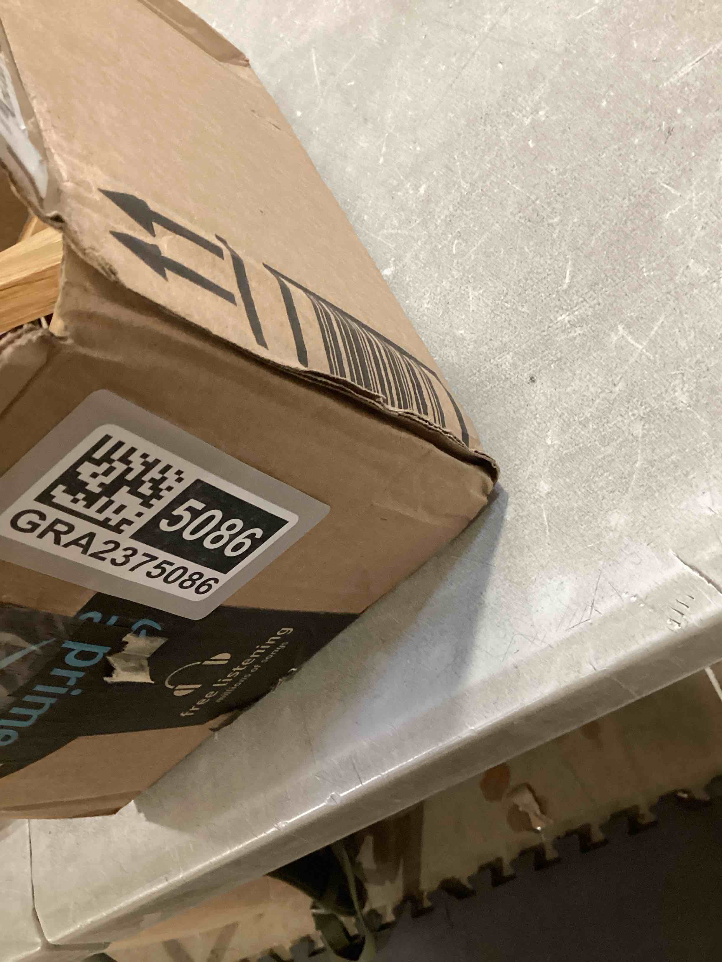 https://s3.amazonaws.com/lotting-images-prod/bidfta/GRA2375086_1756840366323.jpeg