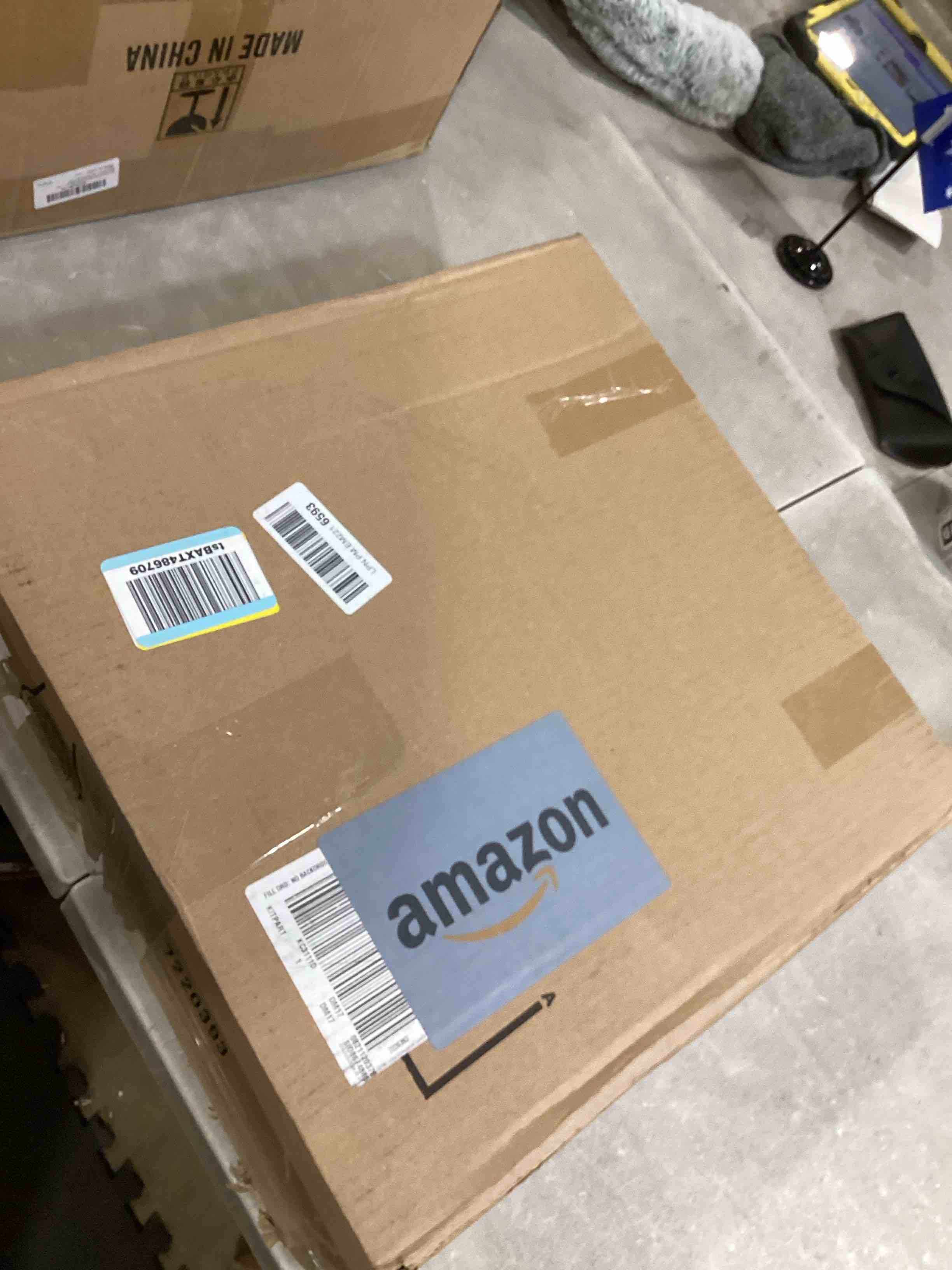 https://s3.amazonaws.com/lotting-images-prod/bidfta/GRA2375166_1756907557347.jpeg