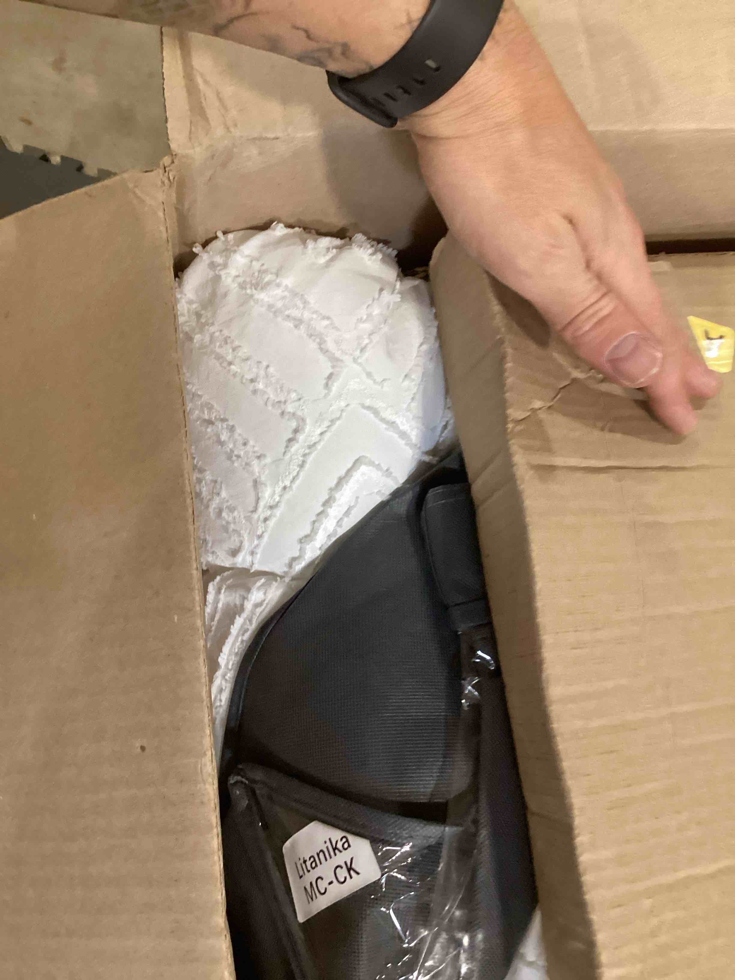https://s3.amazonaws.com/lotting-images-prod/bidfta/GRA2375171_1756908011165.jpeg