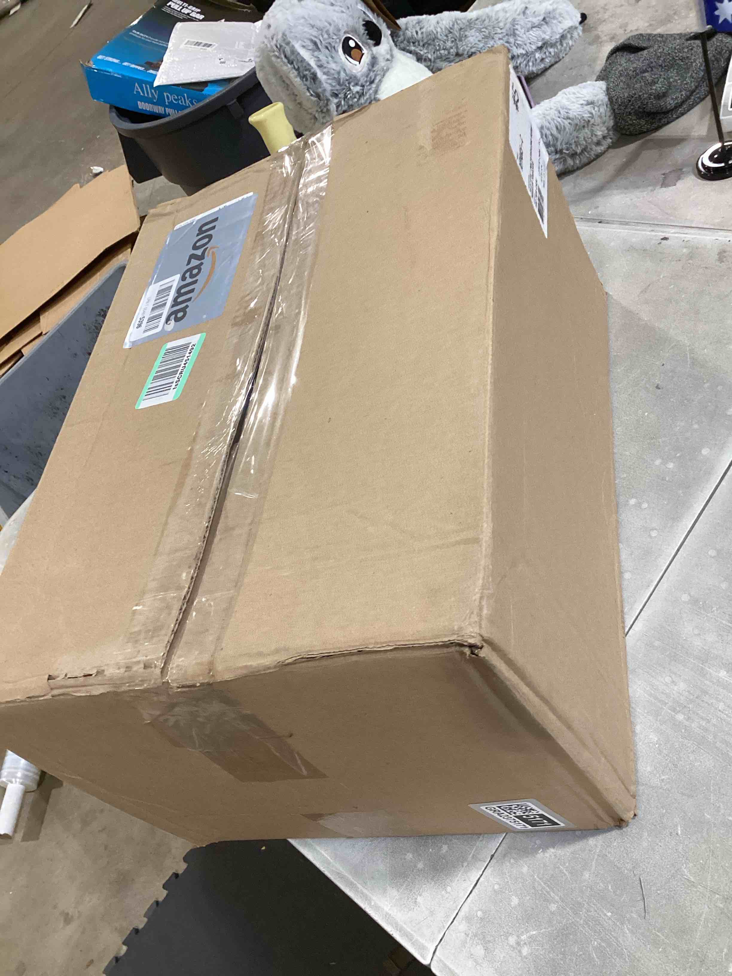 https://s3.amazonaws.com/lotting-images-prod/bidfta/GRA2375171_1756908027094.jpeg