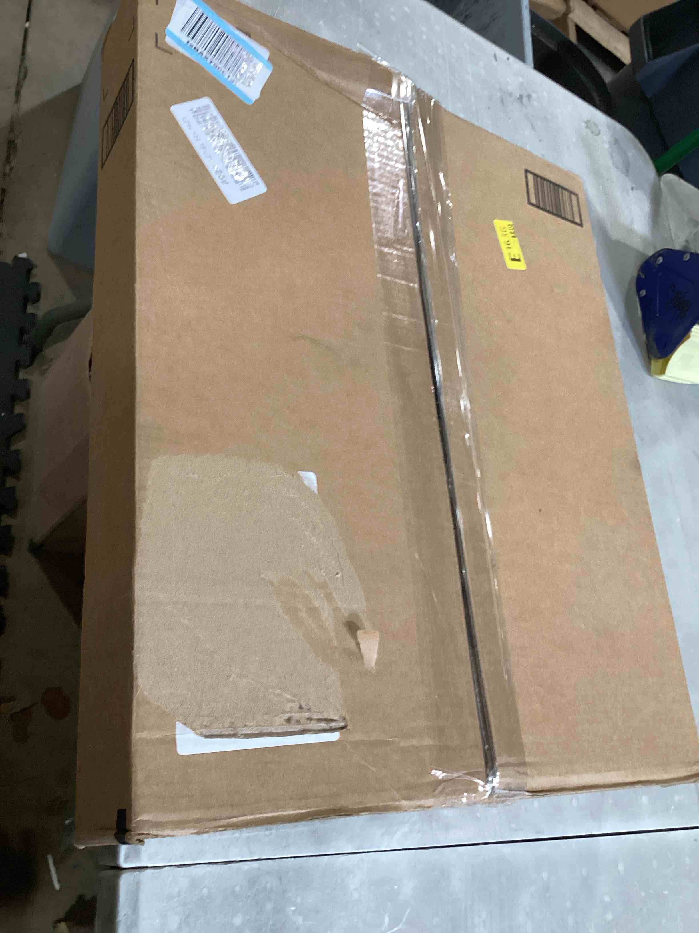 https://s3.amazonaws.com/lotting-images-prod/bidfta/GRA2375220_1756913605662.jpeg