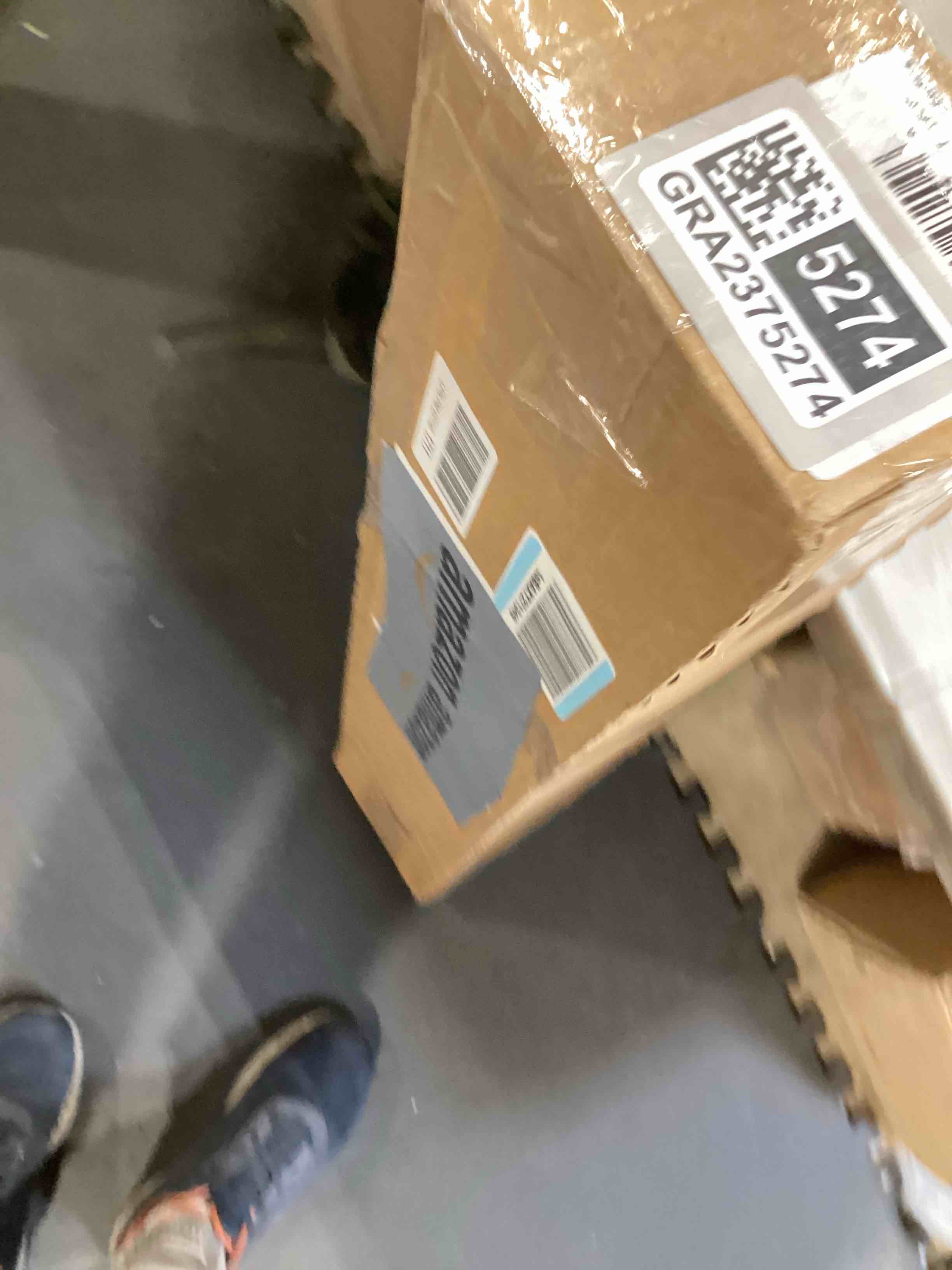 https://s3.amazonaws.com/lotting-images-prod/bidfta/GRA2375274_1756924046285.jpeg