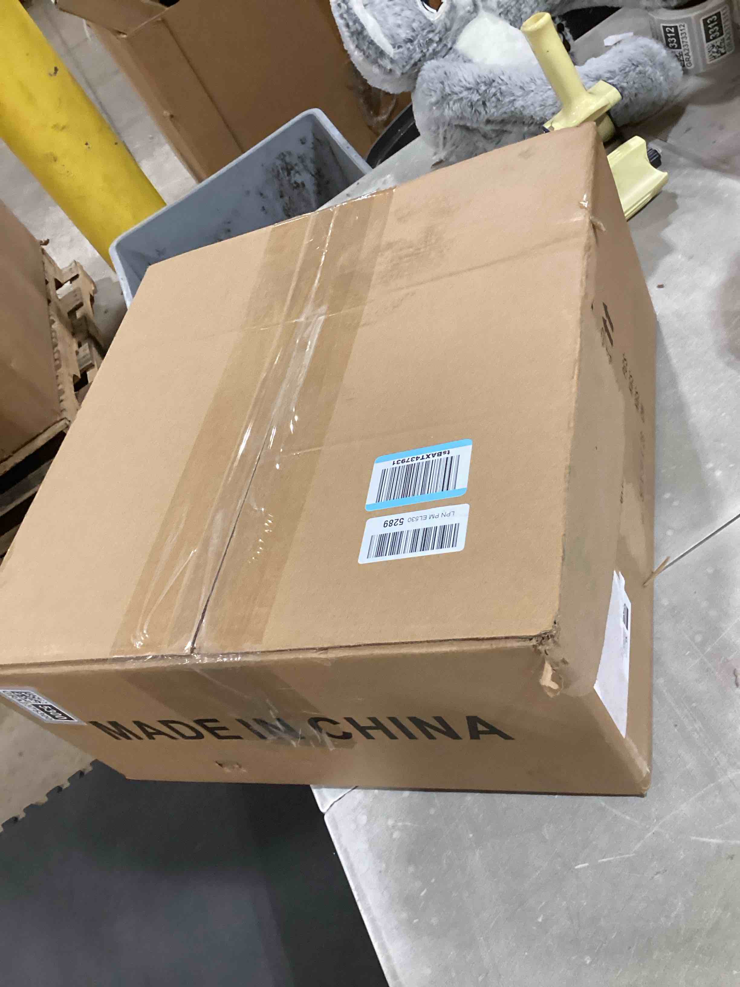 https://s3.amazonaws.com/lotting-images-prod/bidfta/GRA2375300_1756986813660.jpeg