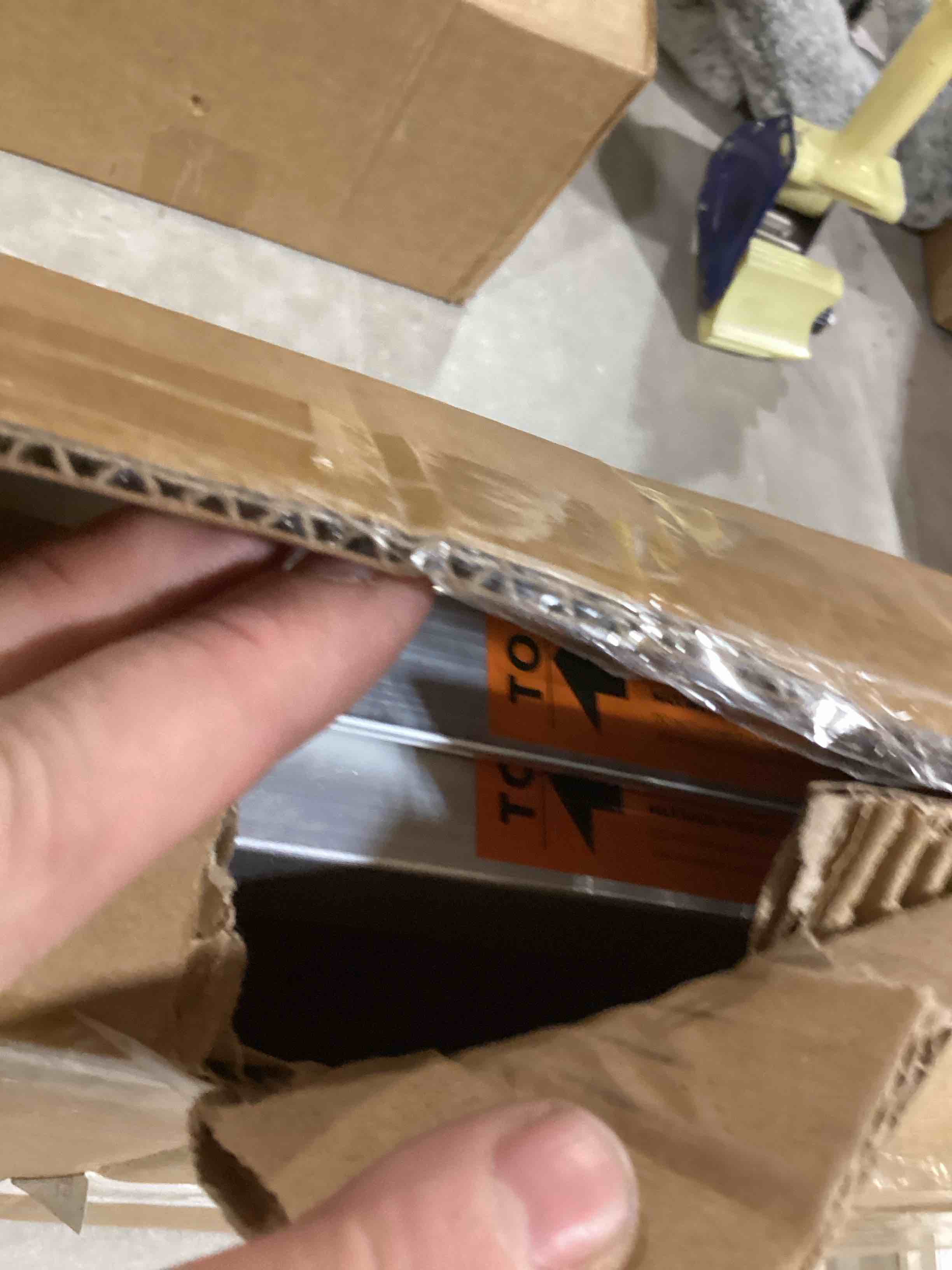 https://s3.amazonaws.com/lotting-images-prod/bidfta/GRA2375309_1756987917598.jpeg