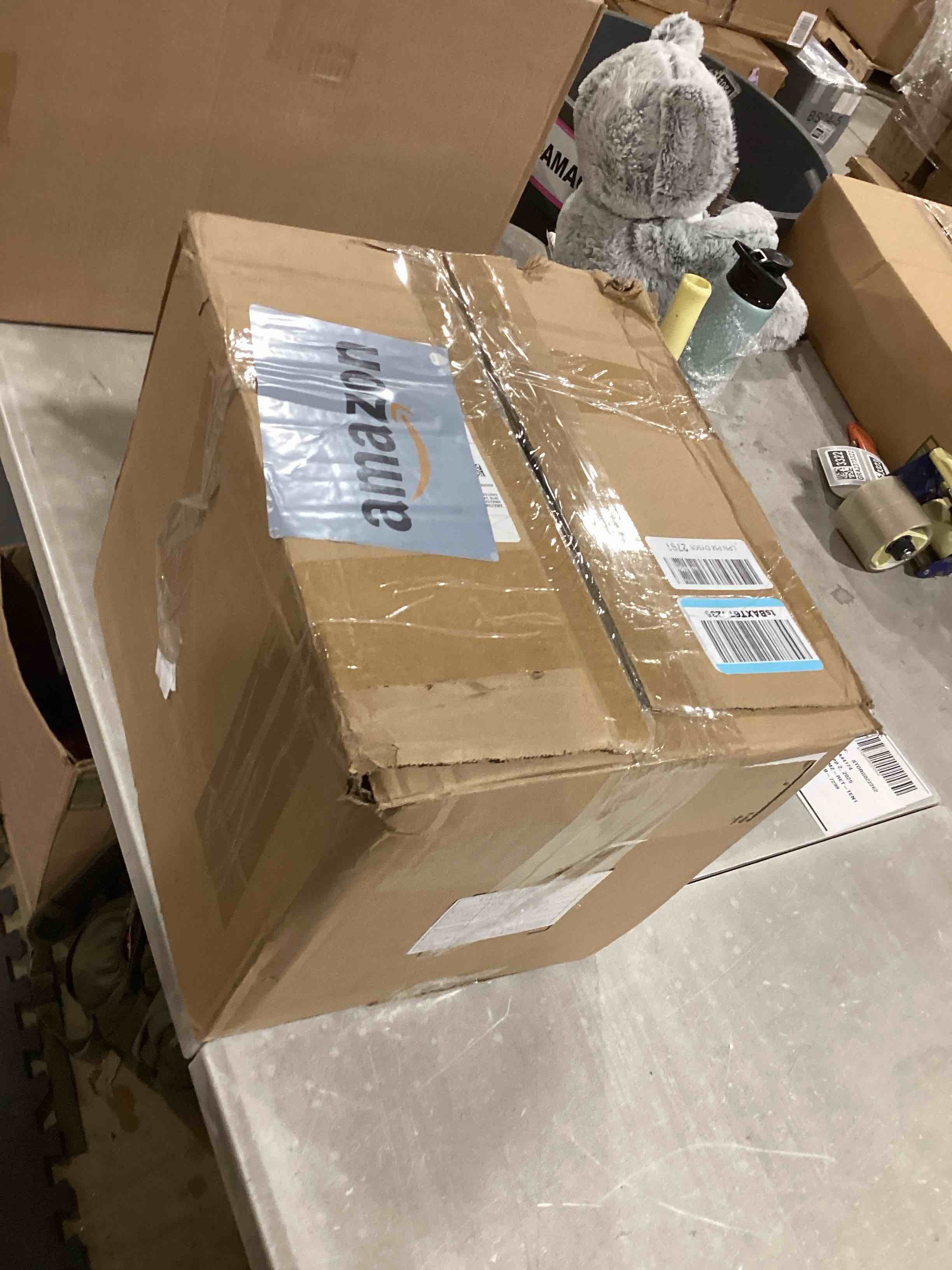 https://s3.amazonaws.com/lotting-images-prod/bidfta/GRA2375325_1756990240285.jpeg