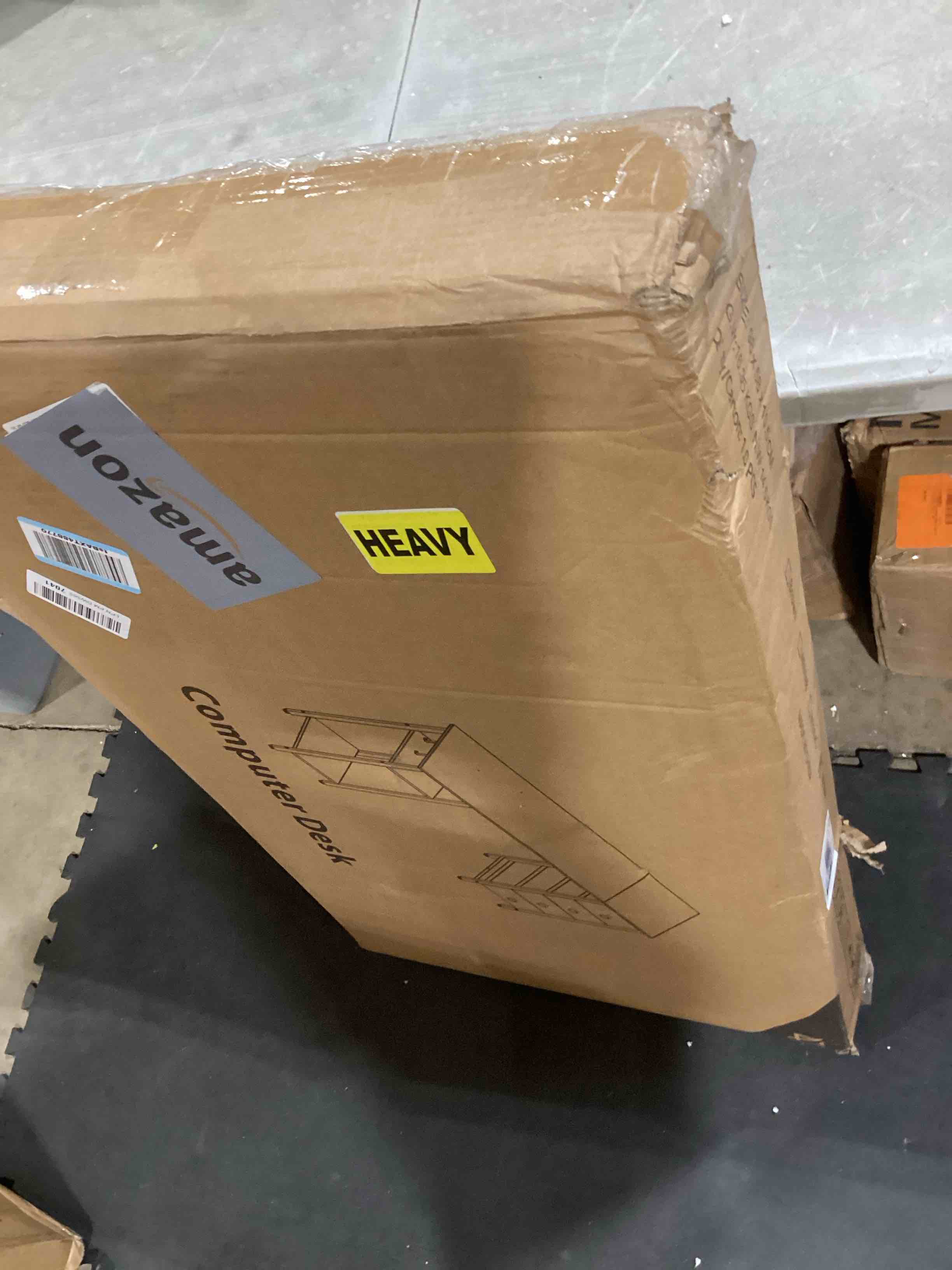 https://s3.amazonaws.com/lotting-images-prod/bidfta/GRA2375367_1756996357004.jpeg