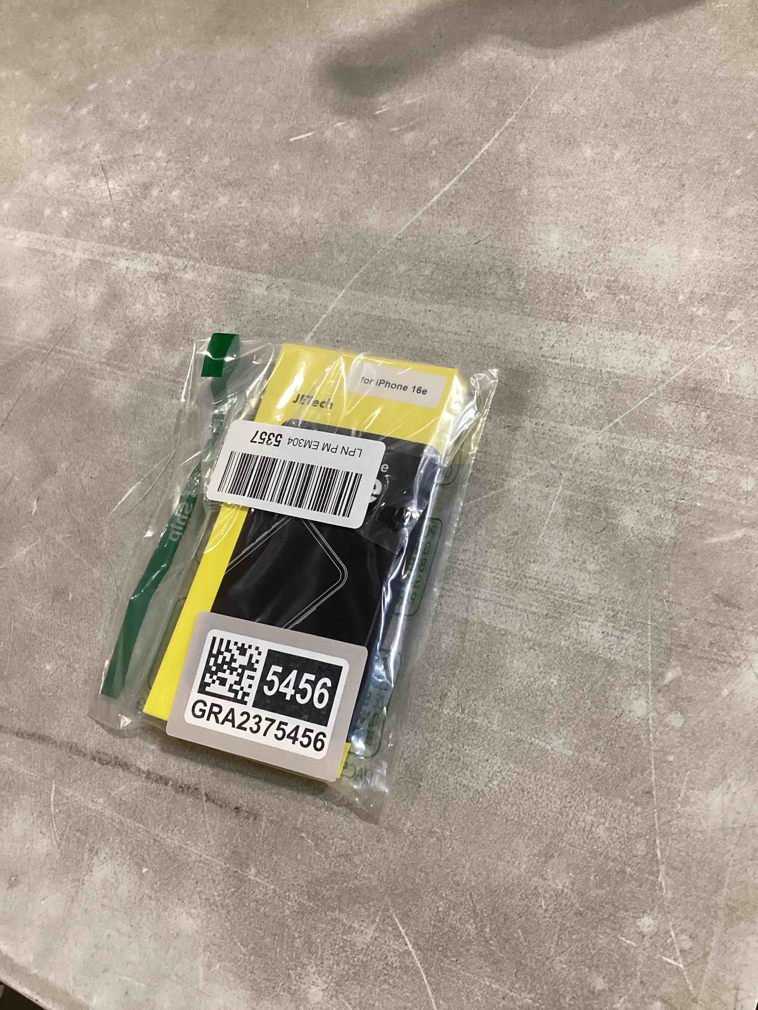 https://s3.amazonaws.com/lotting-images-prod/bidfta/GRA2375456_1757003952172.jpeg