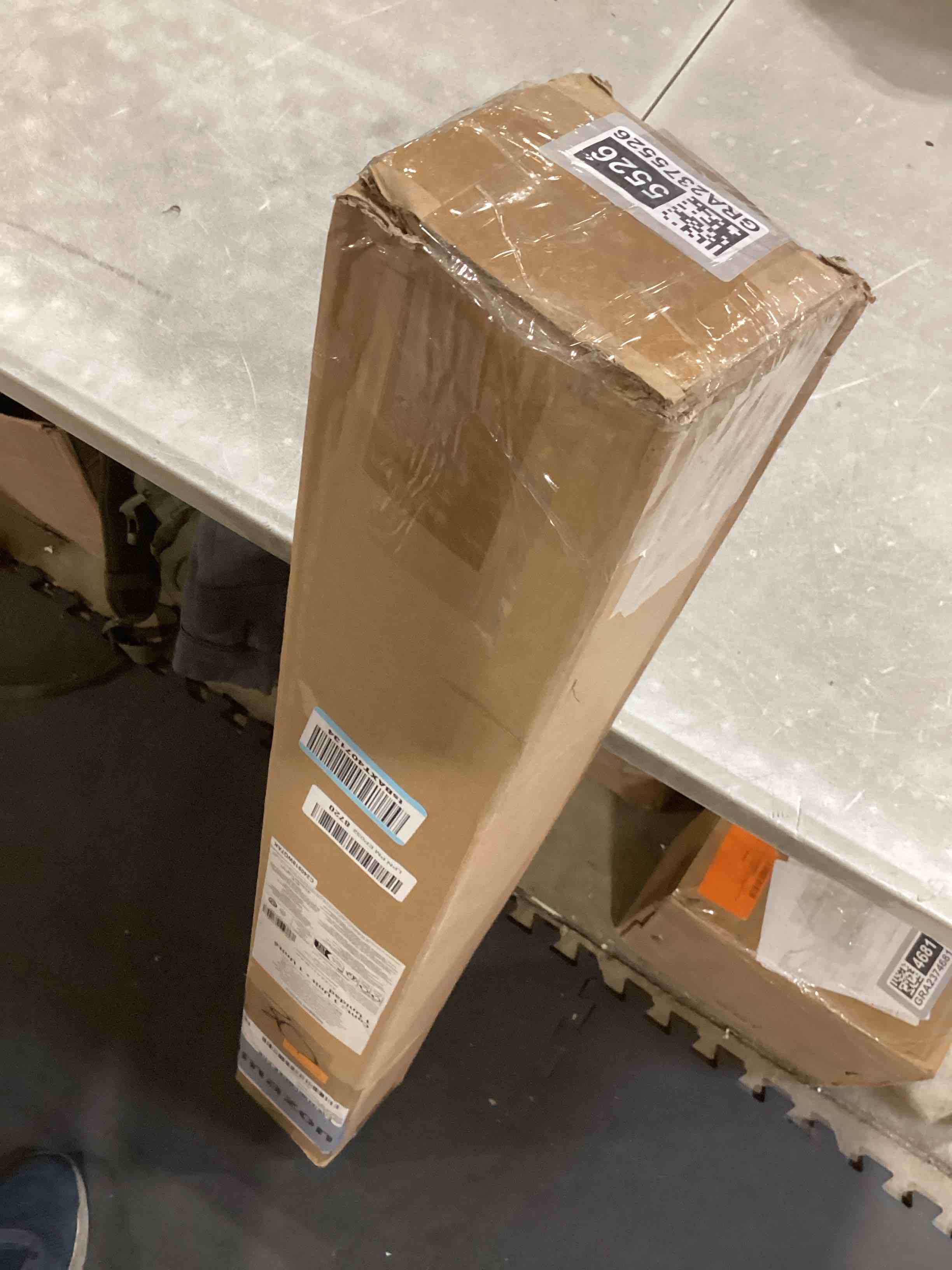 https://s3.amazonaws.com/lotting-images-prod/bidfta/GRA2375526_1757010887910.jpeg