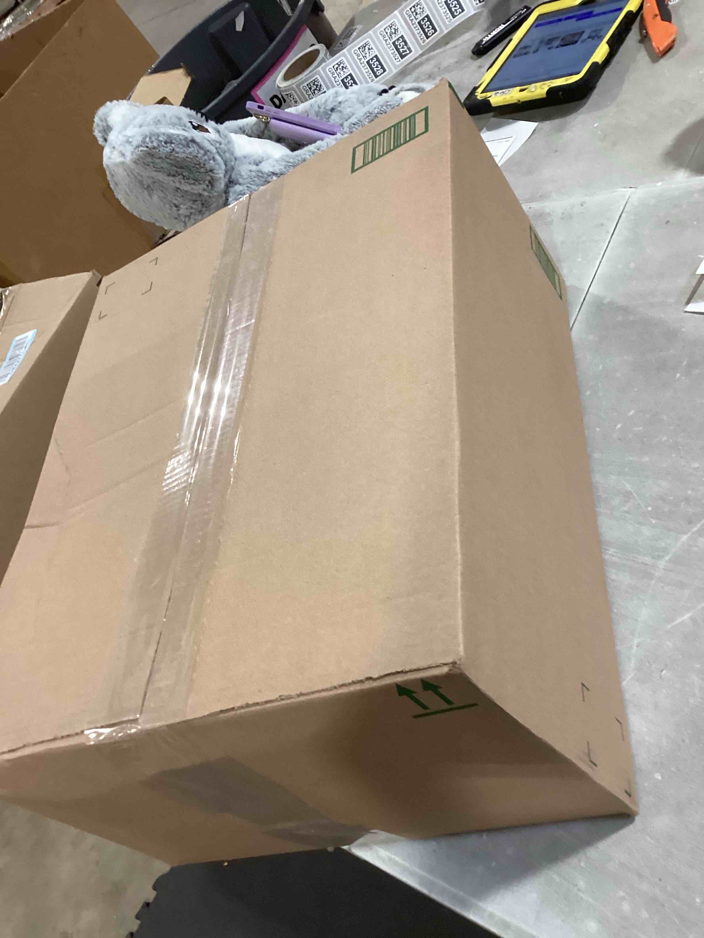 https://s3.amazonaws.com/lotting-images-prod/bidfta/GRA2375546_1757014943407.jpeg