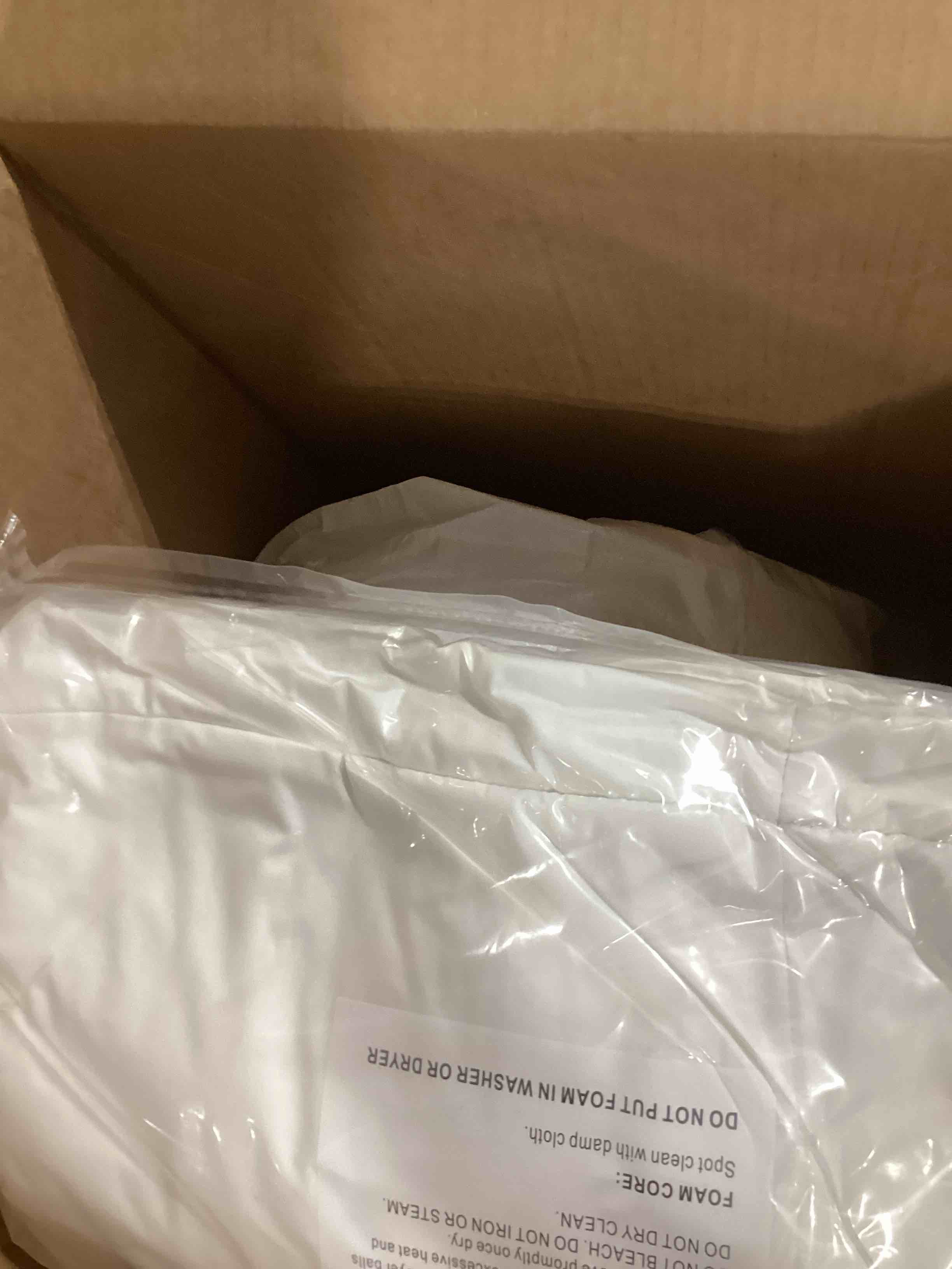 https://s3.amazonaws.com/lotting-images-prod/bidfta/GRA2375549_1757071198083.jpeg